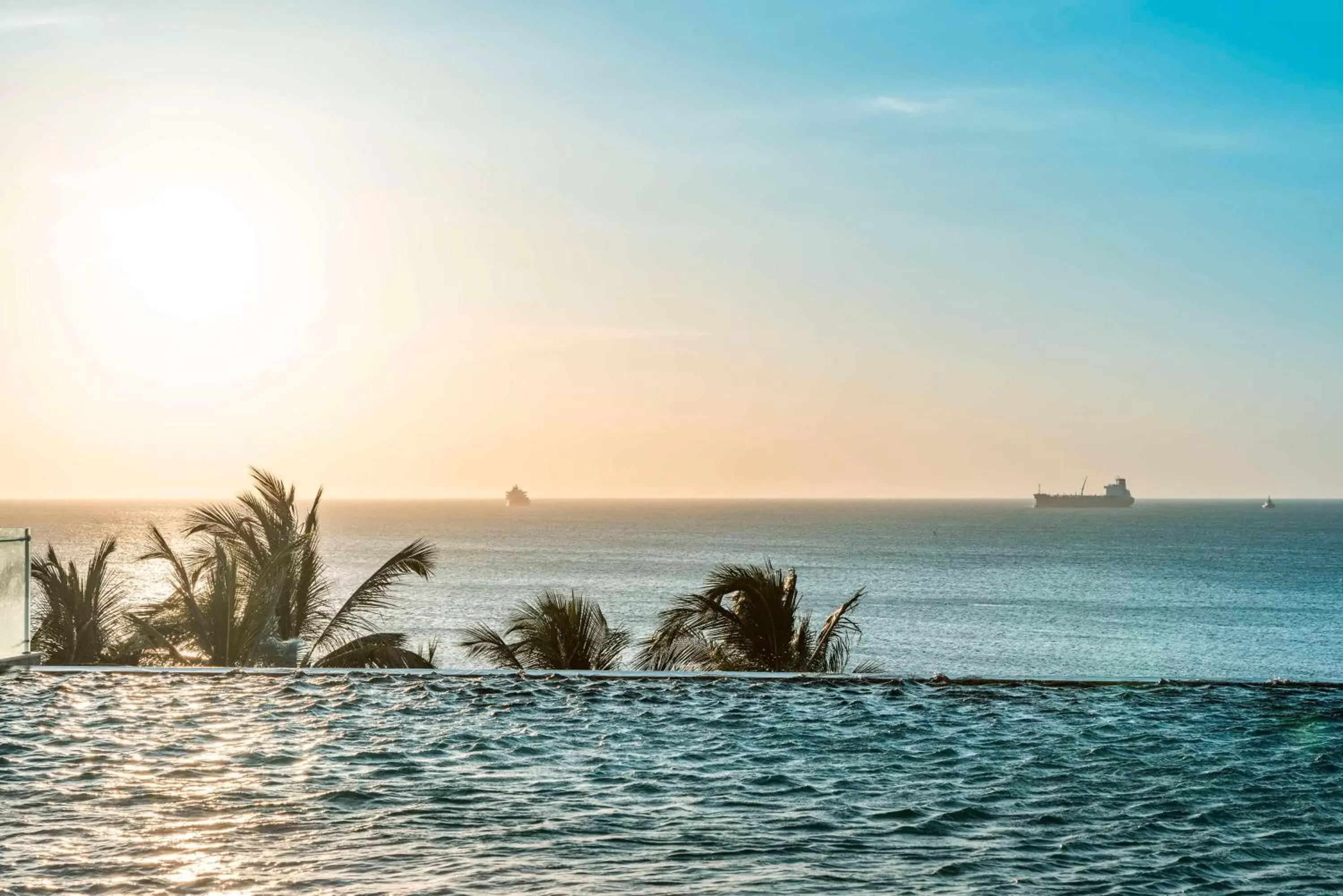 Pool view, Sunrise/Sunset in Hilton Santa Marta