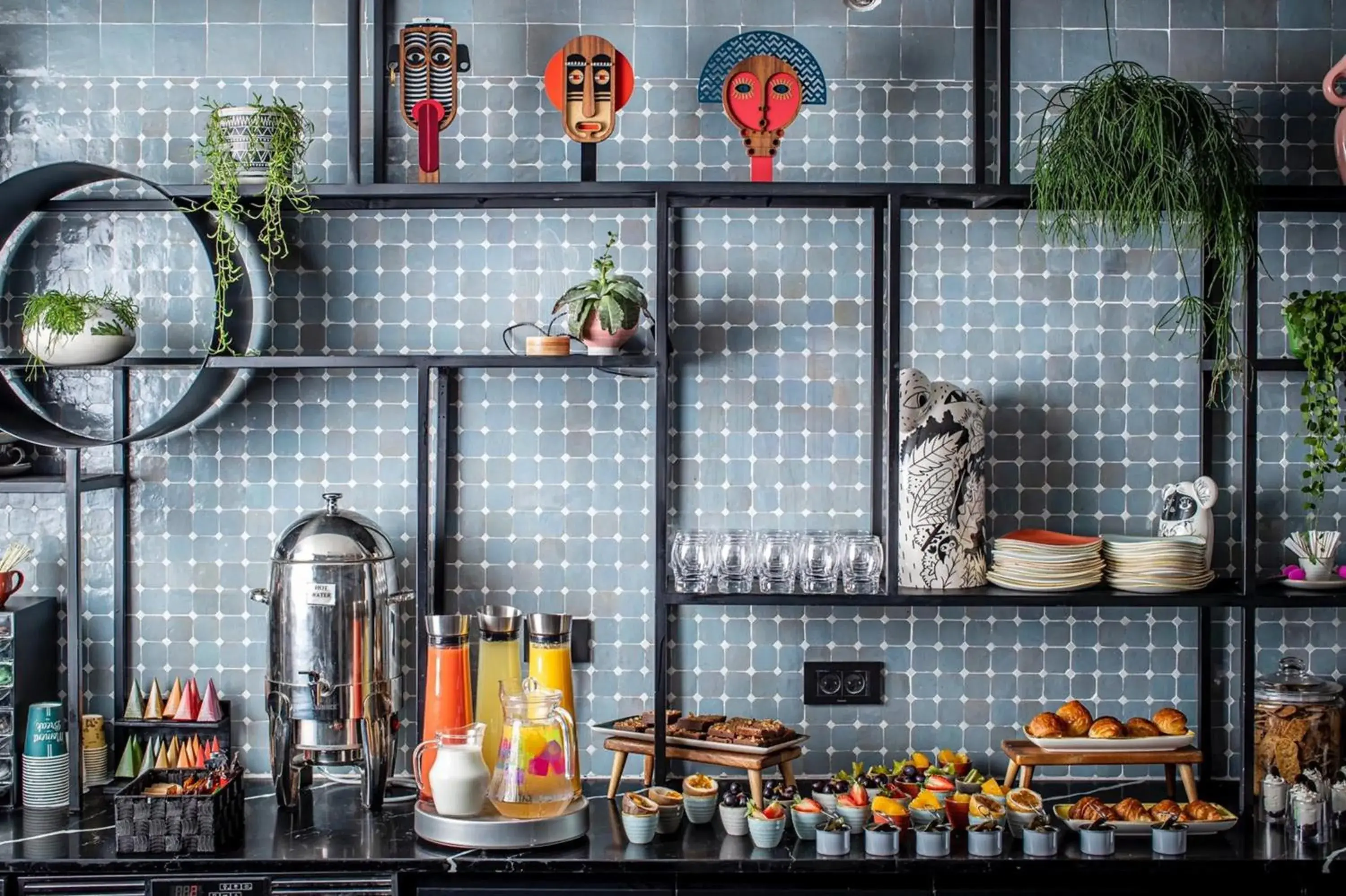 Restaurant/places to eat, Kitchen/Kitchenette in The Muse Boutique Hotel Tel Aviv