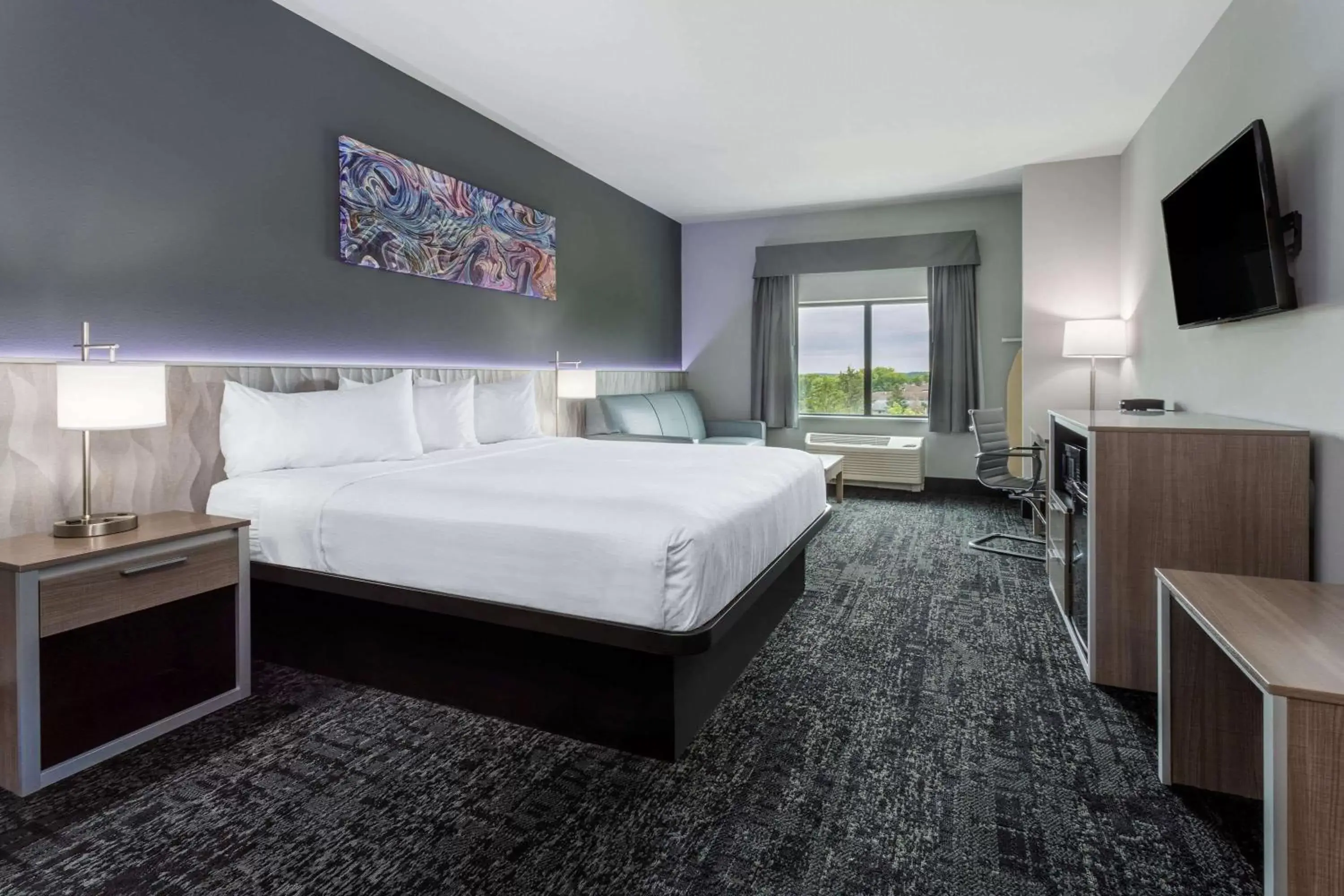 Shower, Bed in Baymont by Wyndham Madison Shower, Bed in Baymont by Wyndham Madison