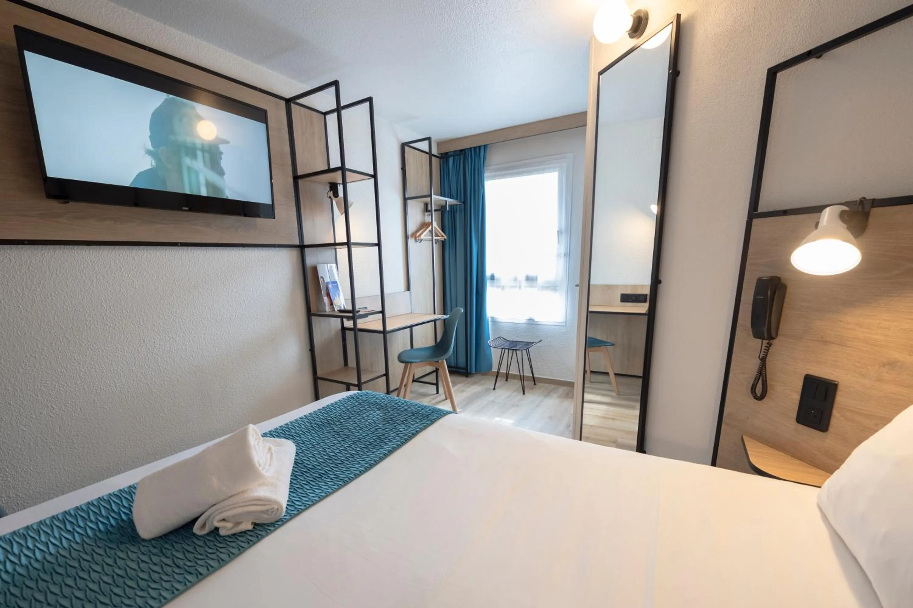 Bedroom, Bed in ibis Avignon Centre Pont De L'Europe