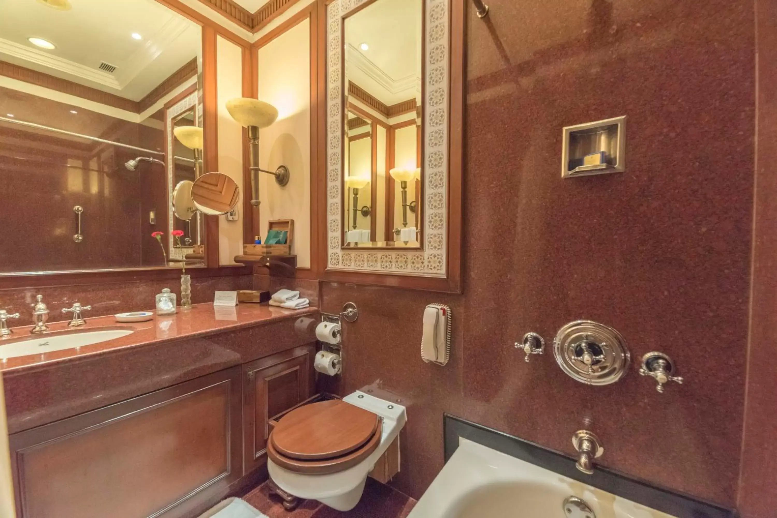 Bathroom in The Oberoi Grand Kolkata
