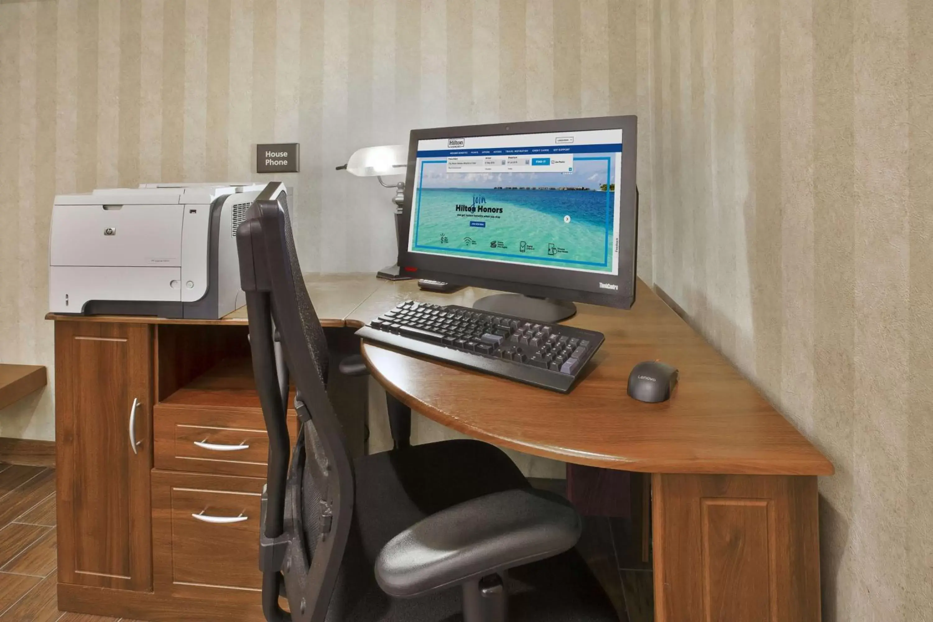 Business facilities in Hampton Inn Pittsburgh Area-Beaver Valley-Center Township