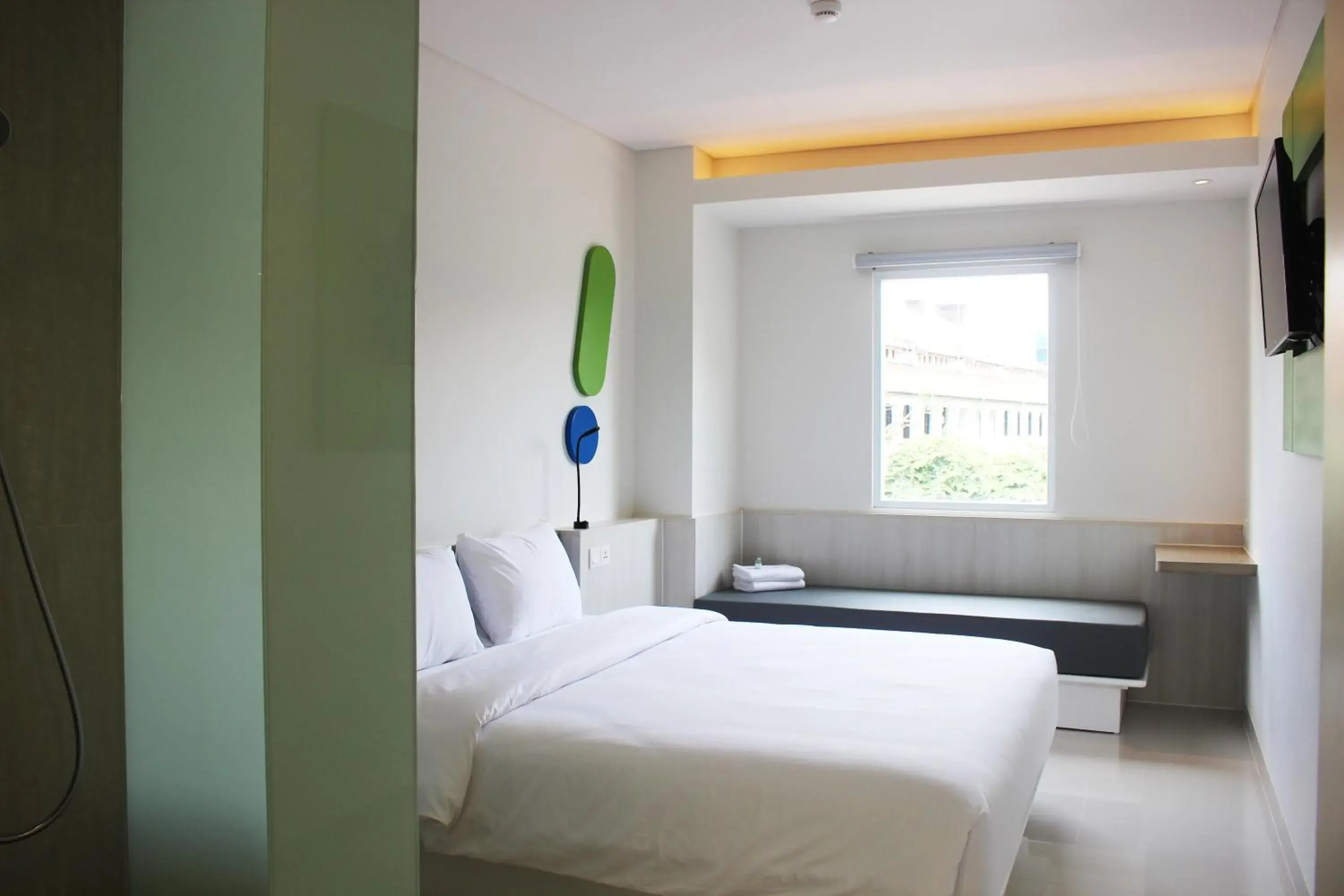 Bed in POP! Hotel Pemuda Semarang