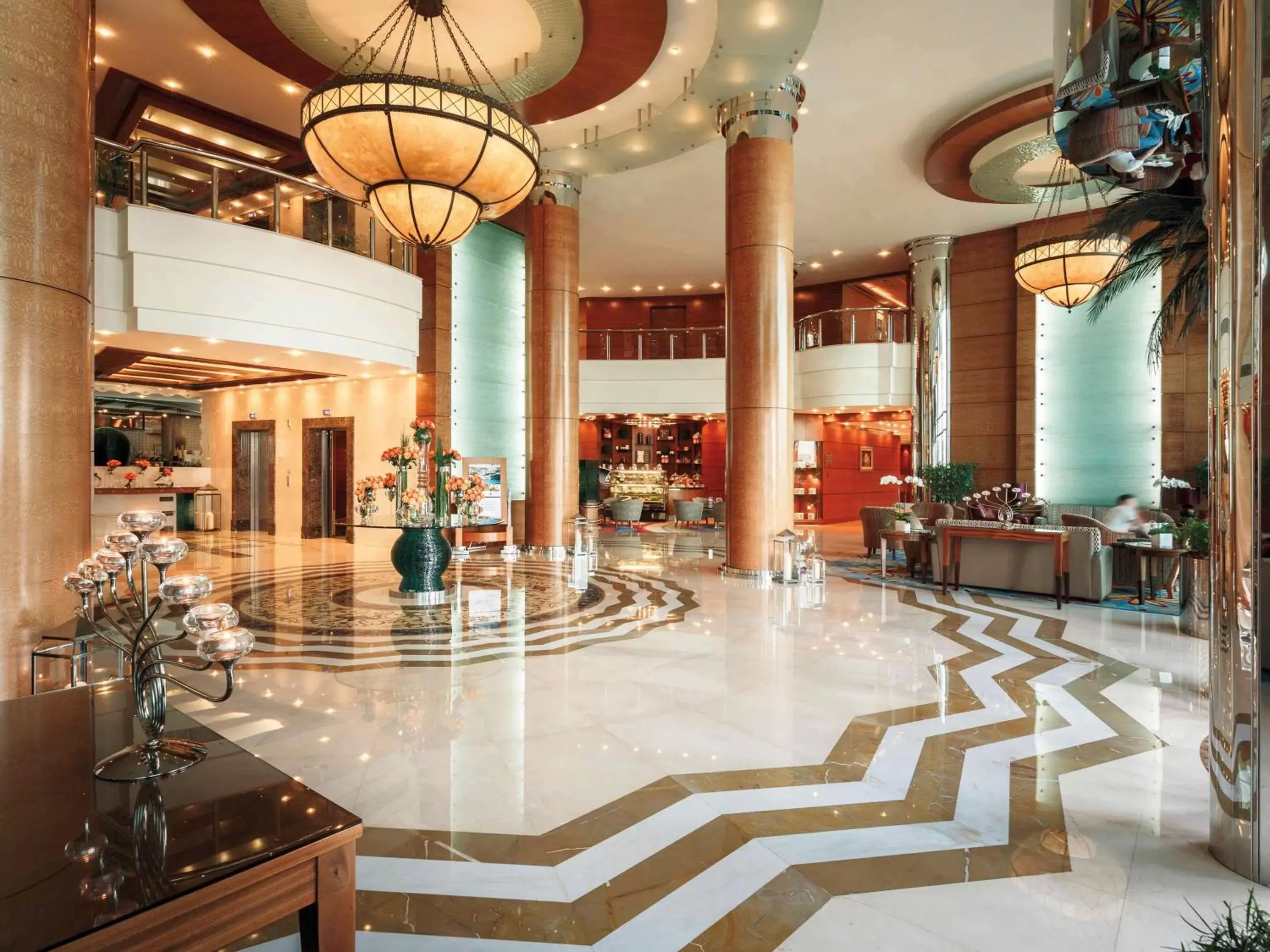 Property building, Lobby/Reception in Swissôtel Al Murooj Dubai
