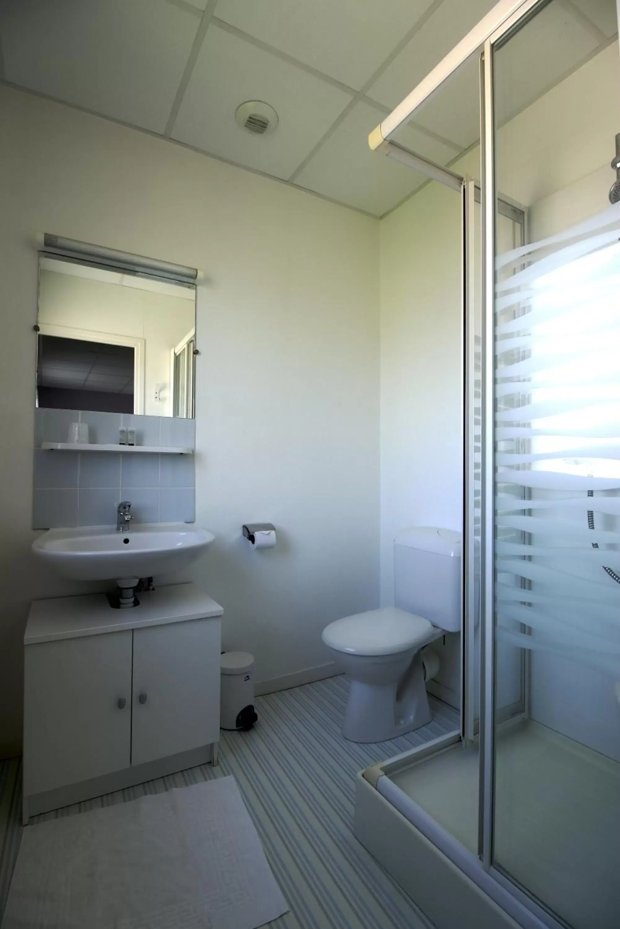 Bathroom in KOSY Appart'Hôtels - Le Cours Moreau