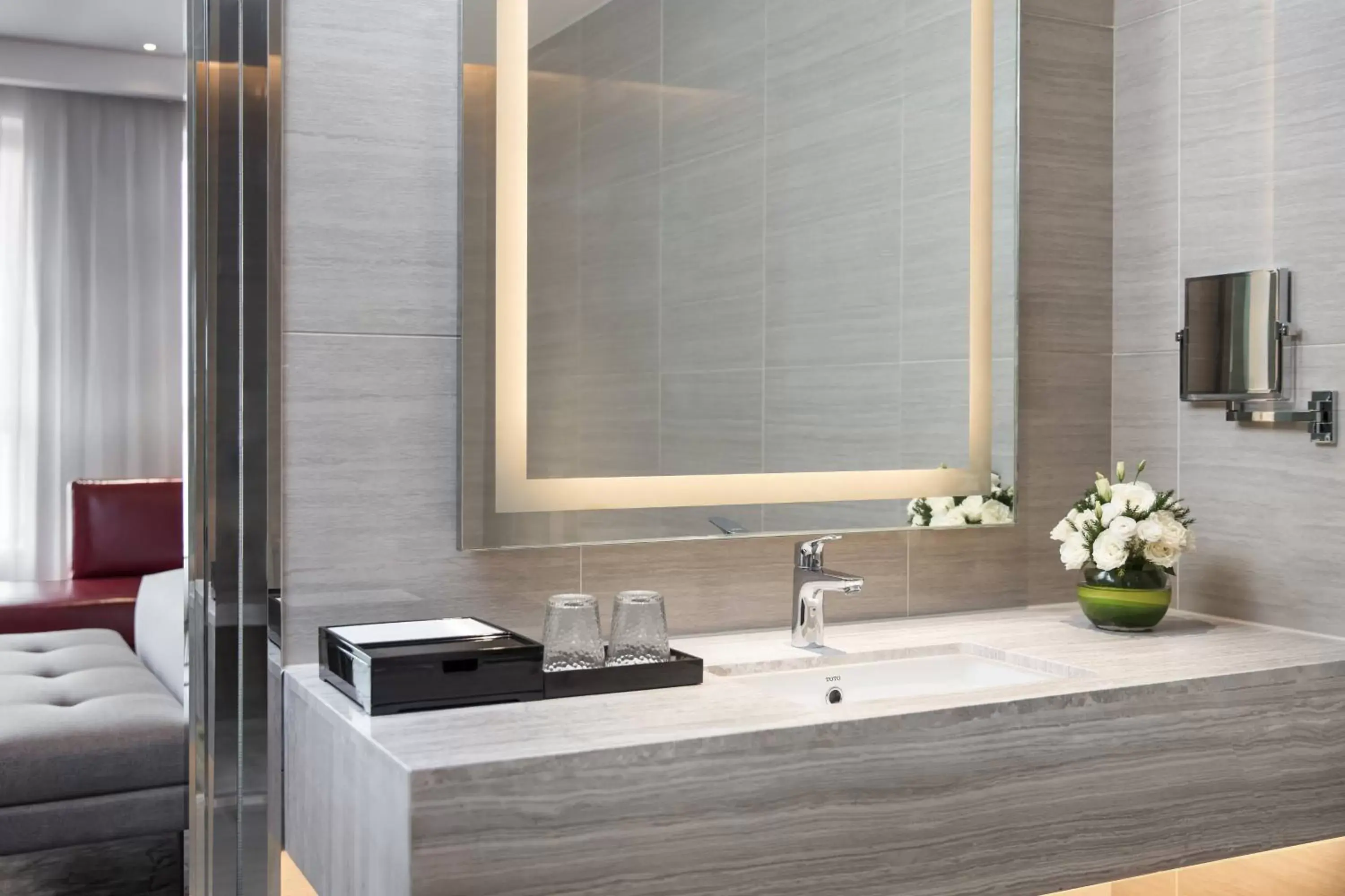 Bathroom in Courtyard by Marriott Tianjin Hongqiao