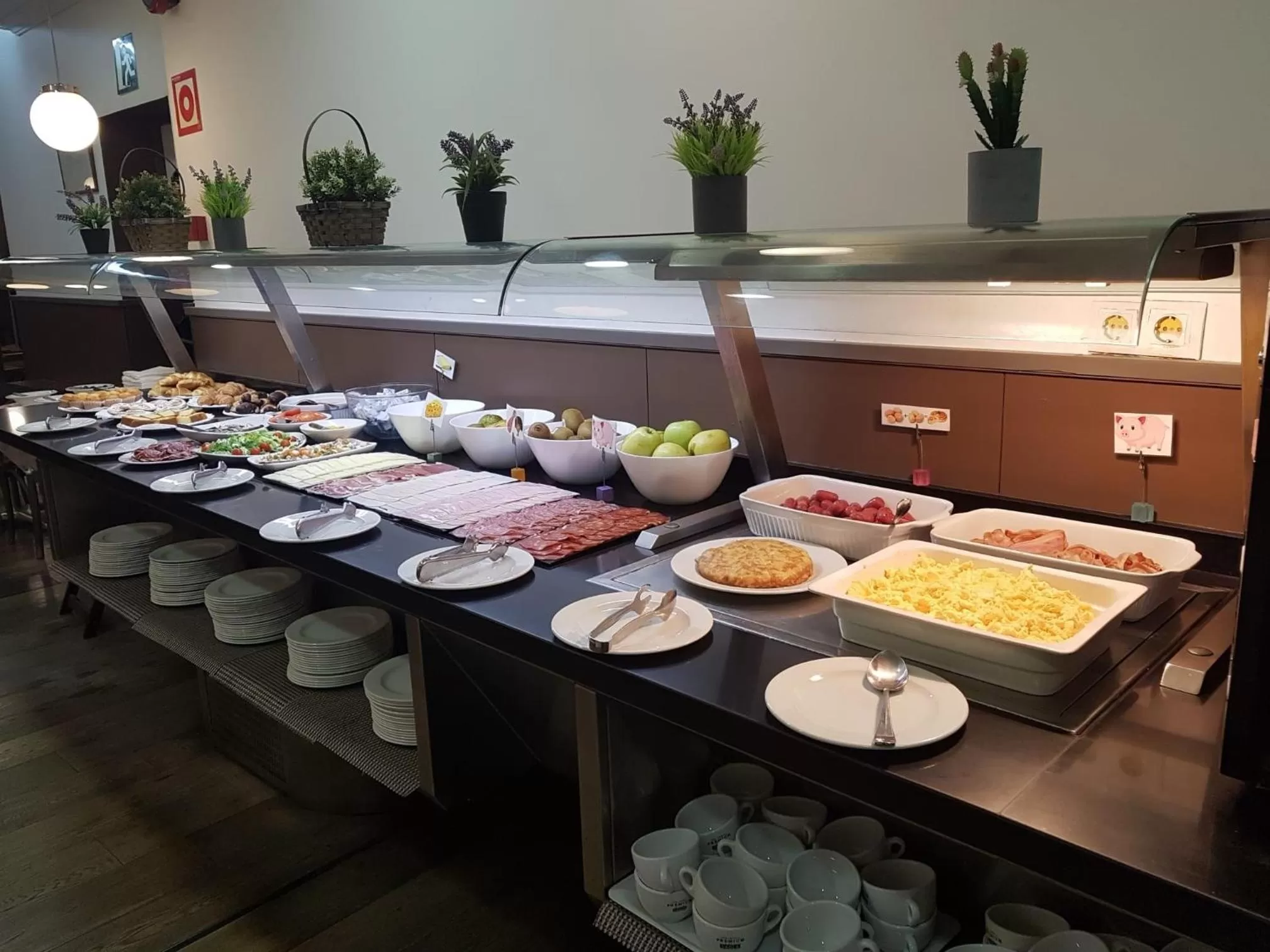 Breakfast in Moderno