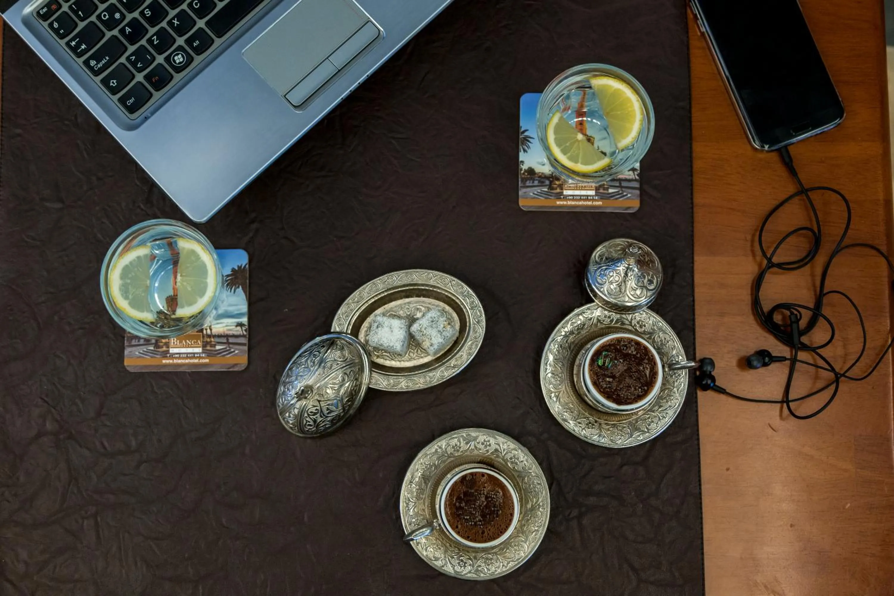 Food and drinks in Blanca Hotel