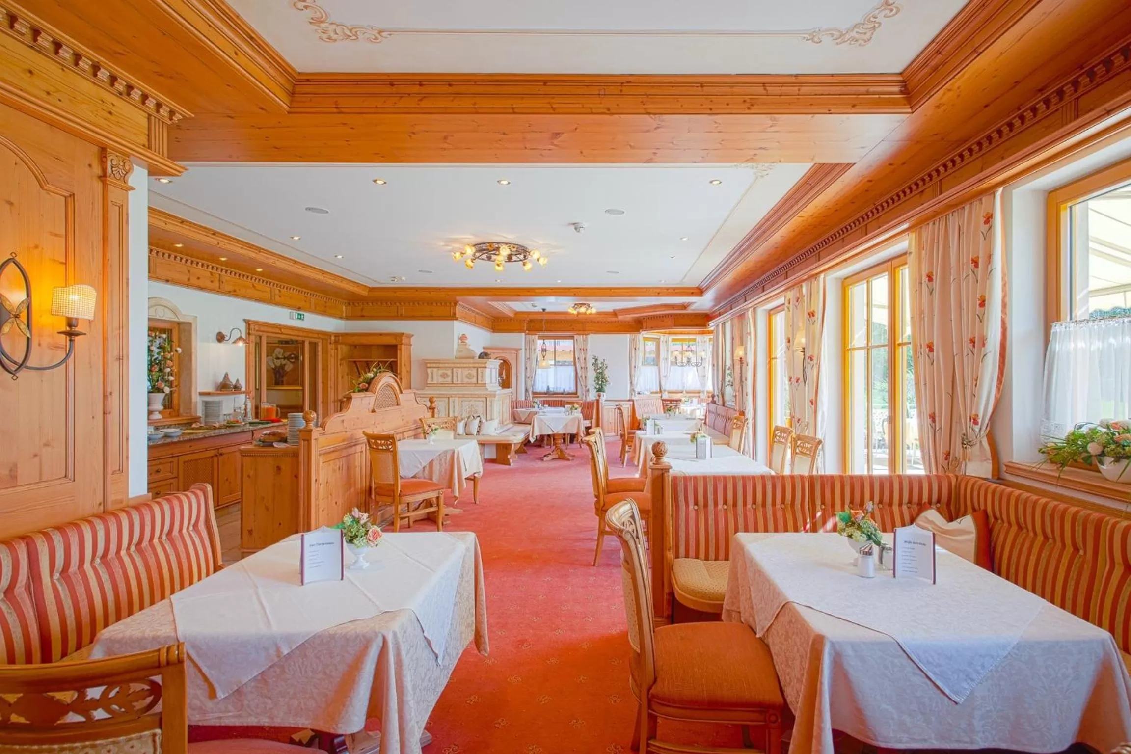 Restaurant/places to eat in Landhaus Grünau