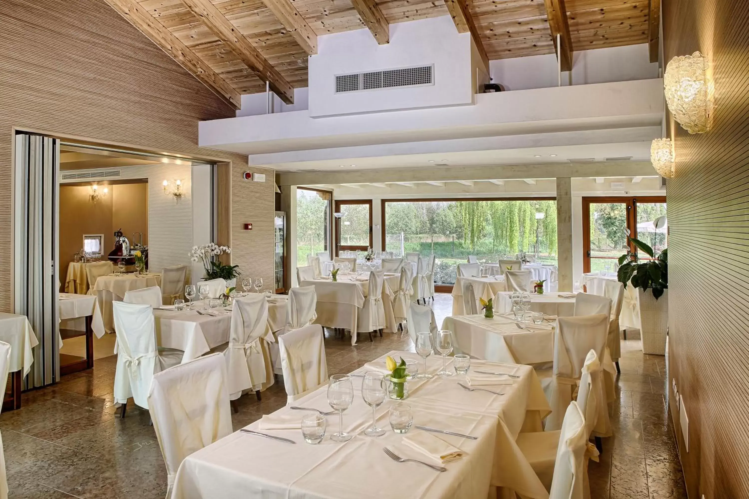 Restaurant/places to eat, Banquet Facilities in Borgo Cà dei Sospiri