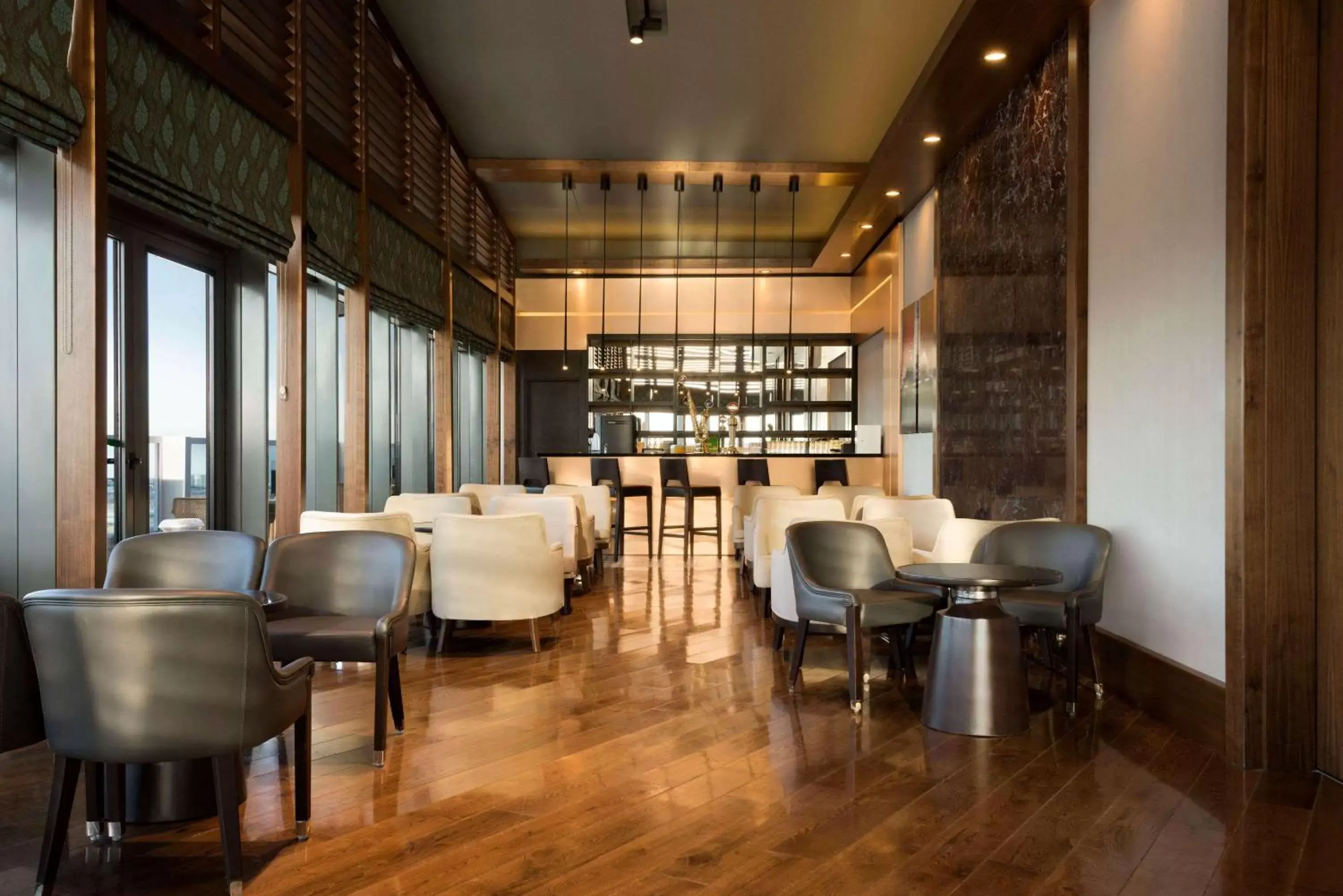 Restaurant/places to eat, Lounge/Bar in Ramada Plaza By Wyndham Konya