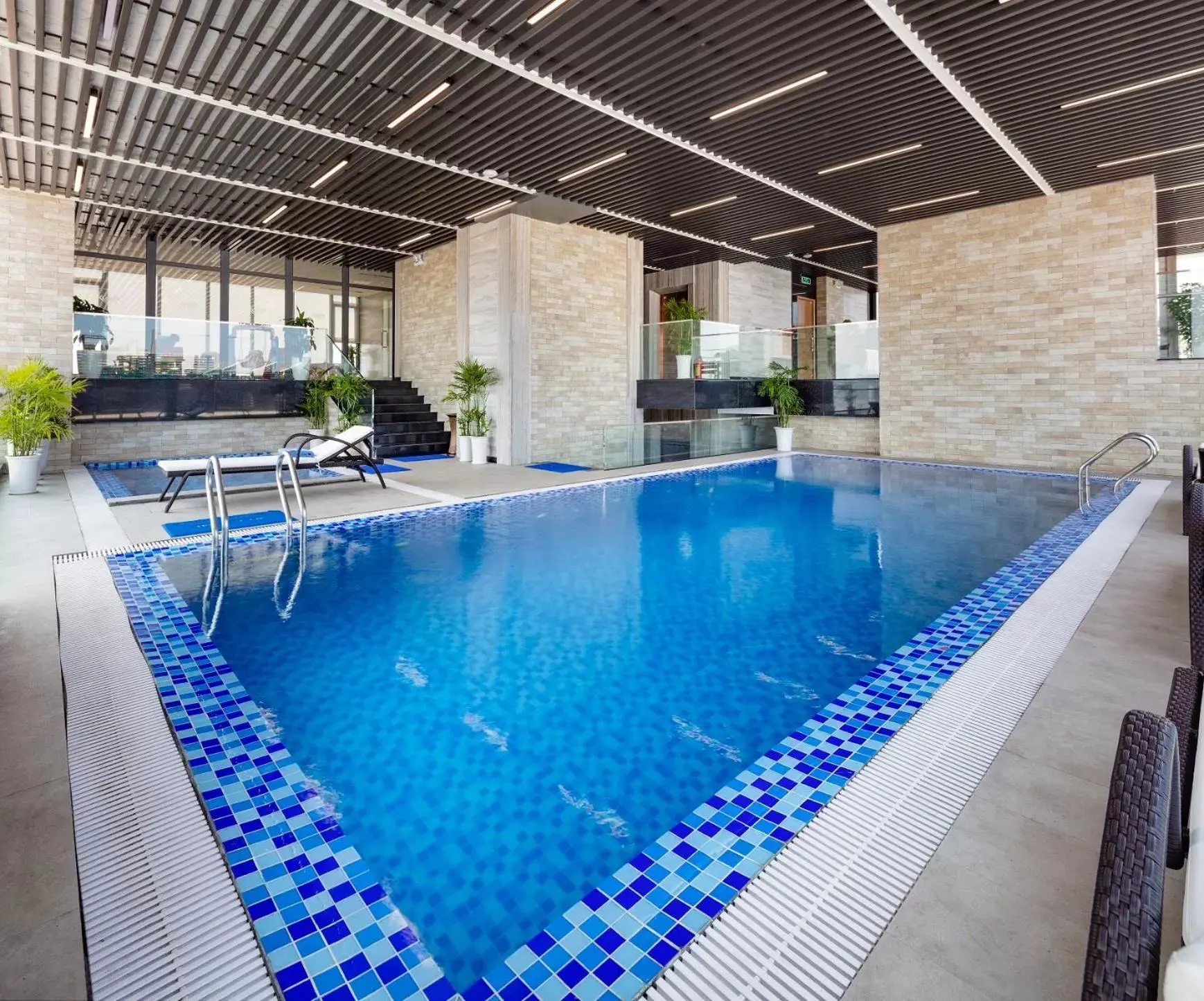 Swimming Pool in Emerald Bay Hotel & Spa
