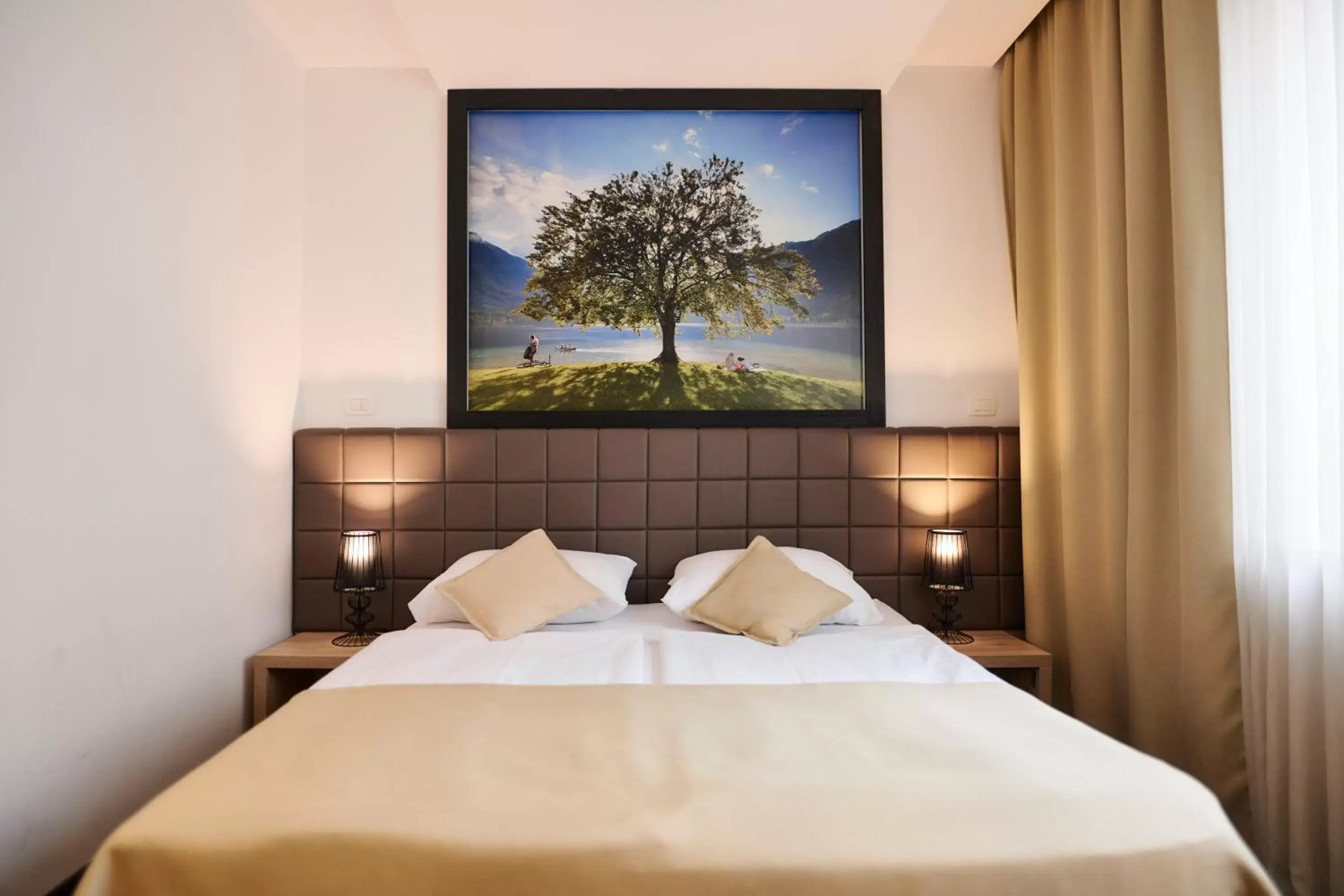 Deluxe Double Room - single occupancy in Hotel Meksiko Deluxe Double Room - single occupancy in Hotel Meksiko