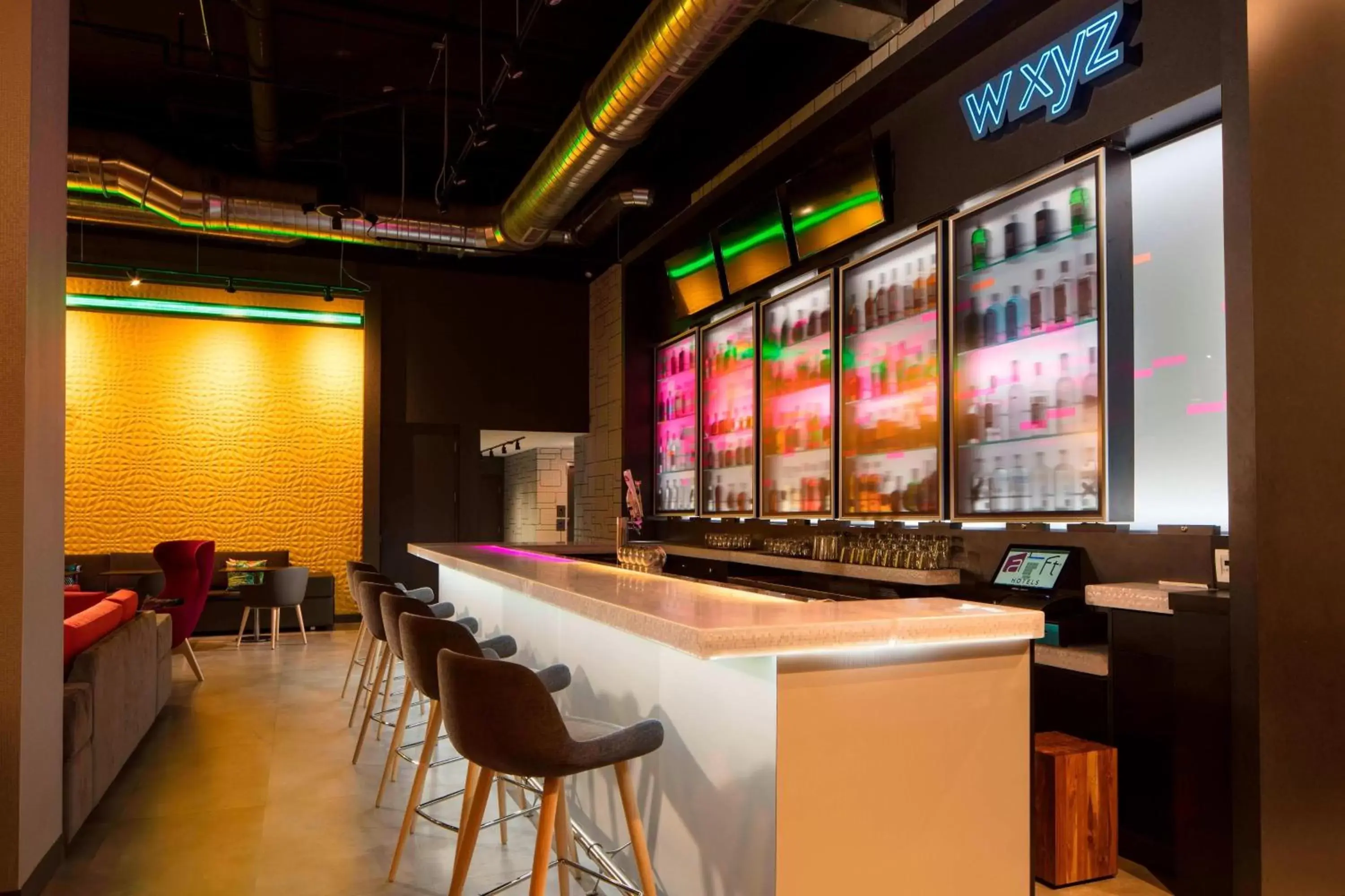 Restaurant/places to eat in Aloft Coral Gables