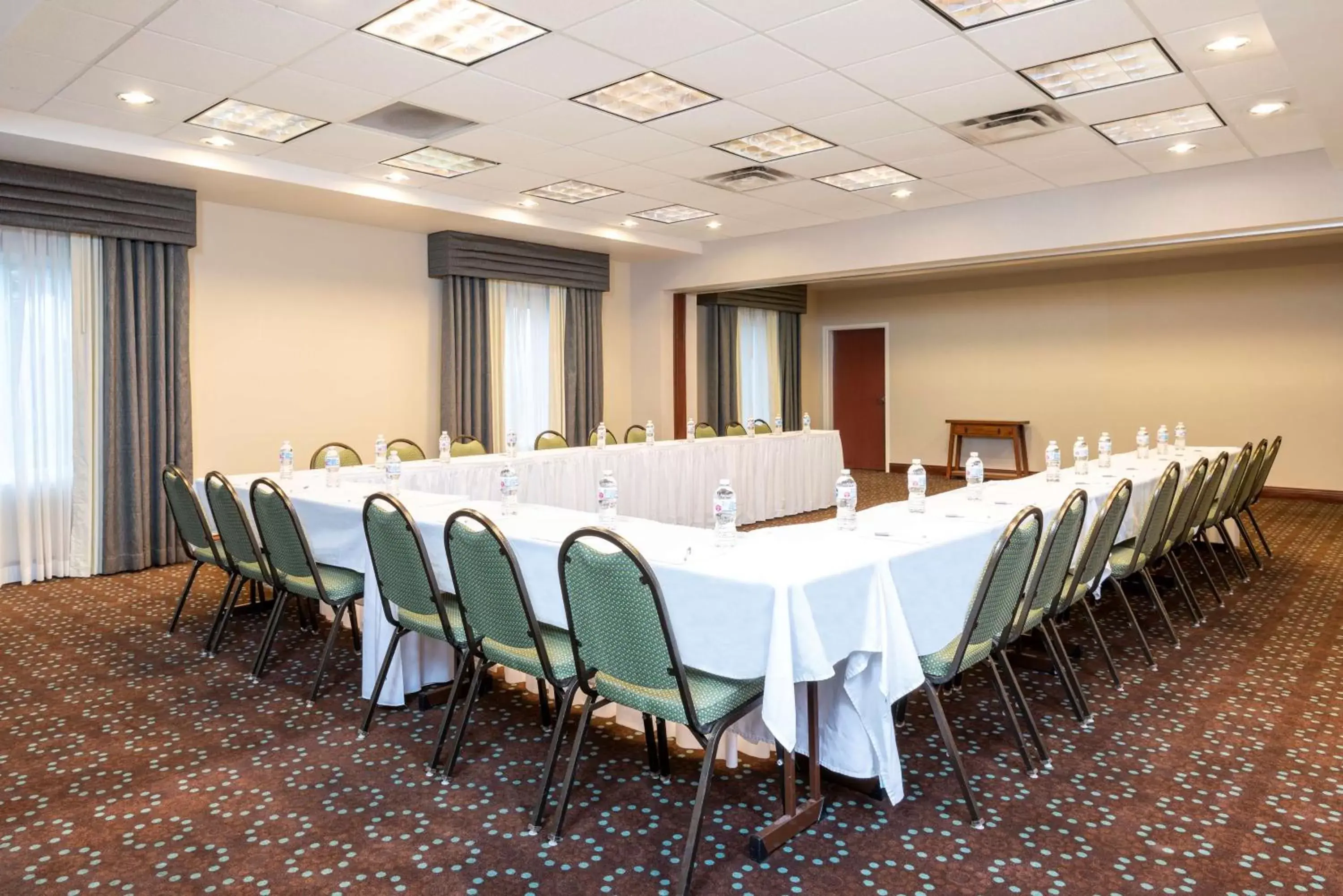 Meeting/conference room in Hampton Inn & Suites Fort Myers-Colonial Boulevard