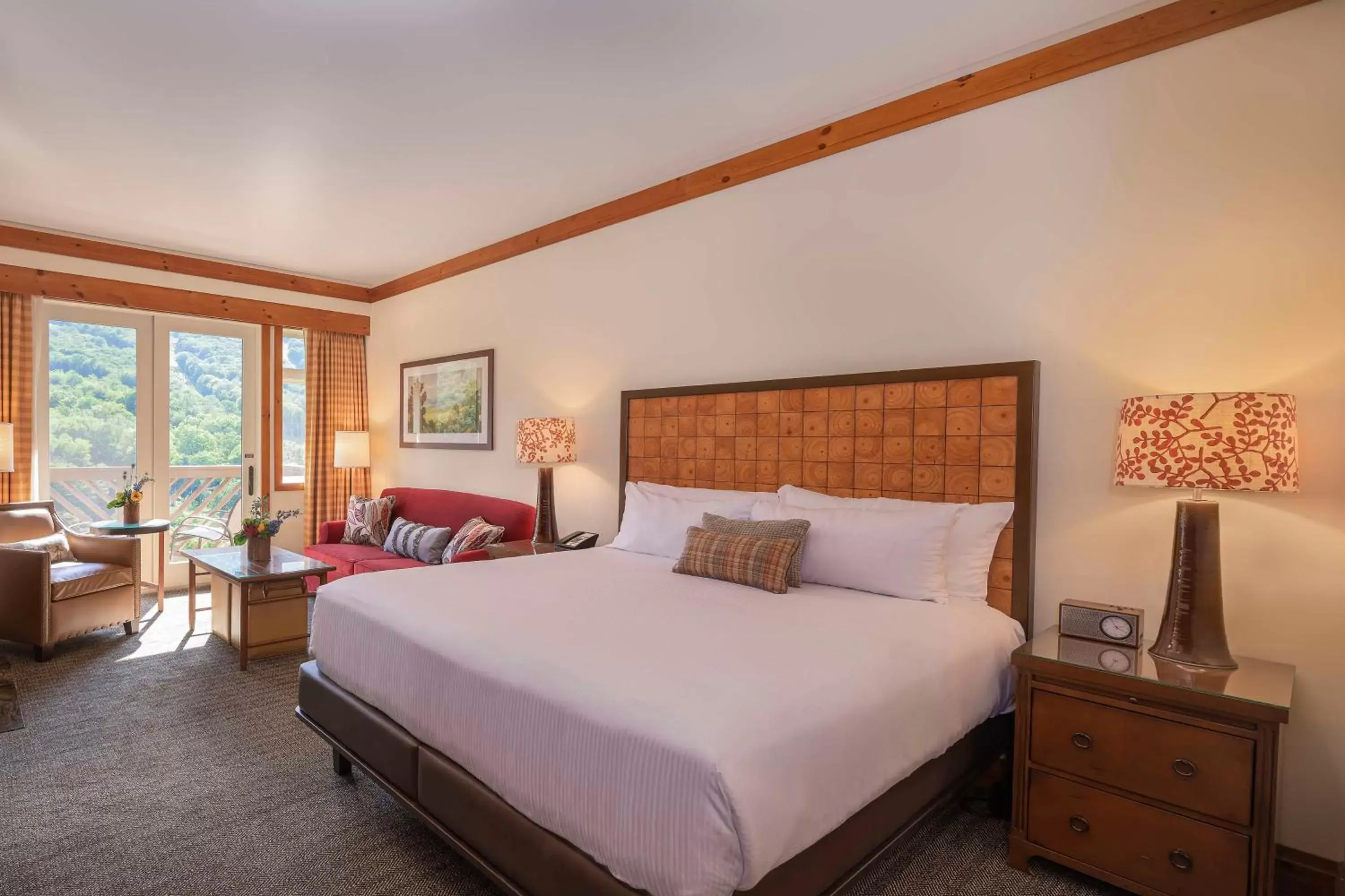 Bedroom, Bed in The Lodge at Spruce Peak, a Destination by Hyatt Residence