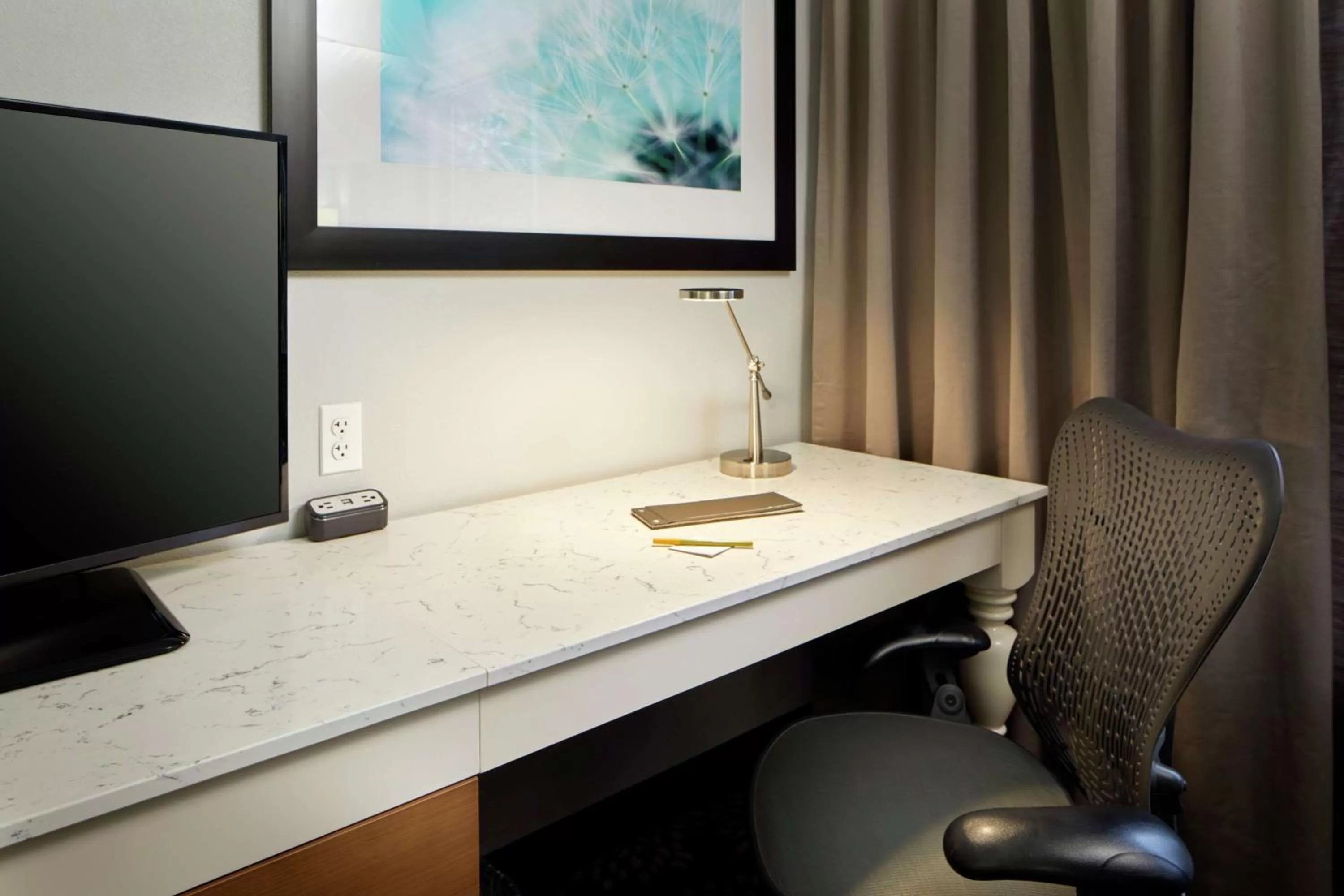 Bedroom in Hilton Garden Inn Columbus/Polaris