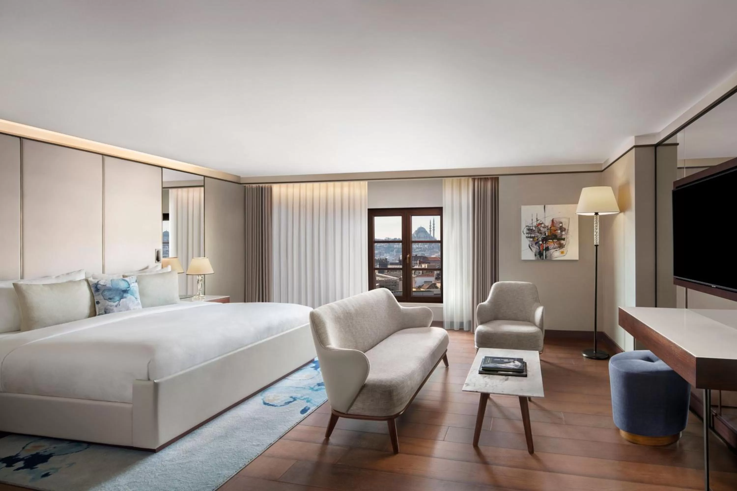 Photo of the whole room, Bed in JW Marriott Istanbul Bosphorus