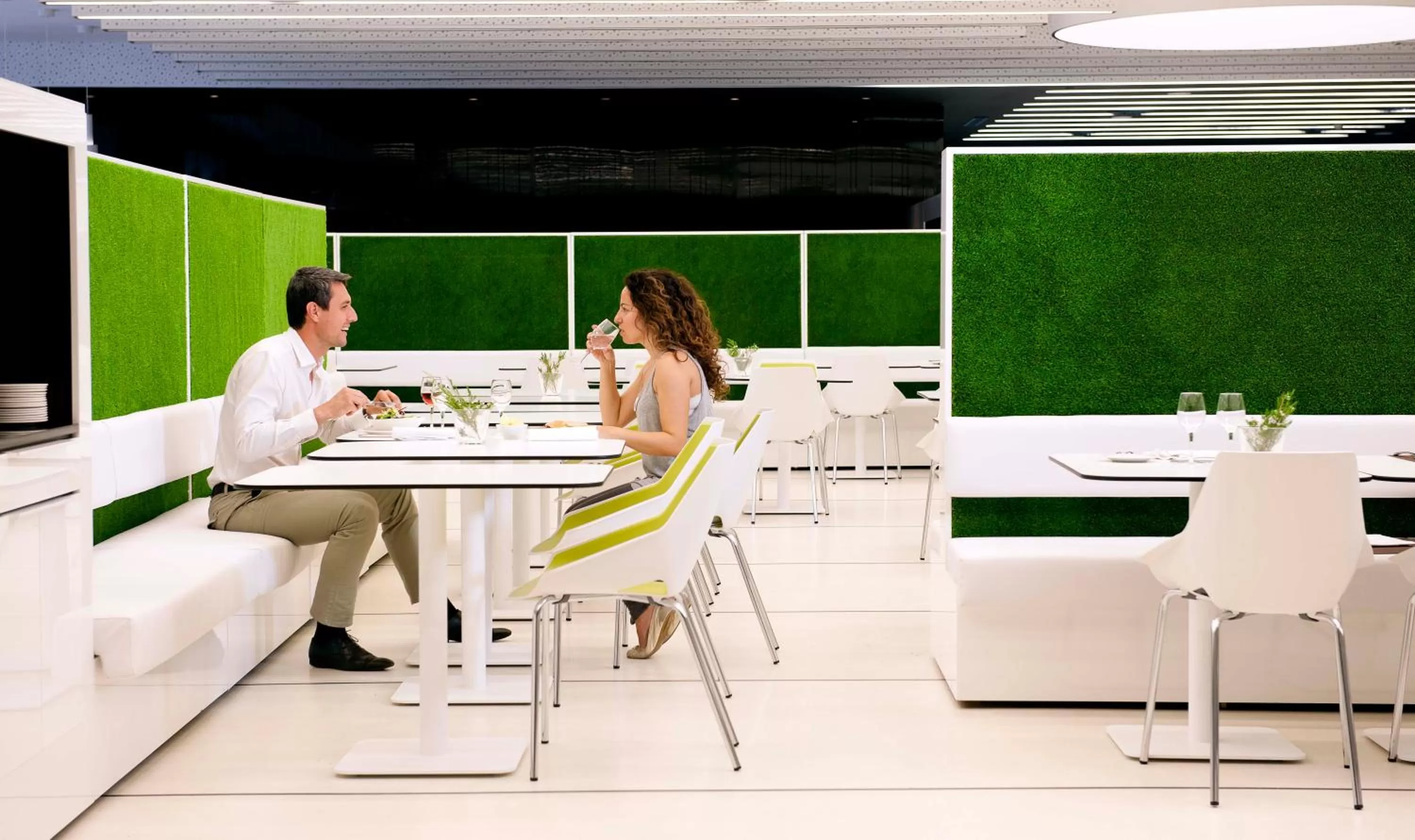 Restaurant/places to eat in Barceló Sants