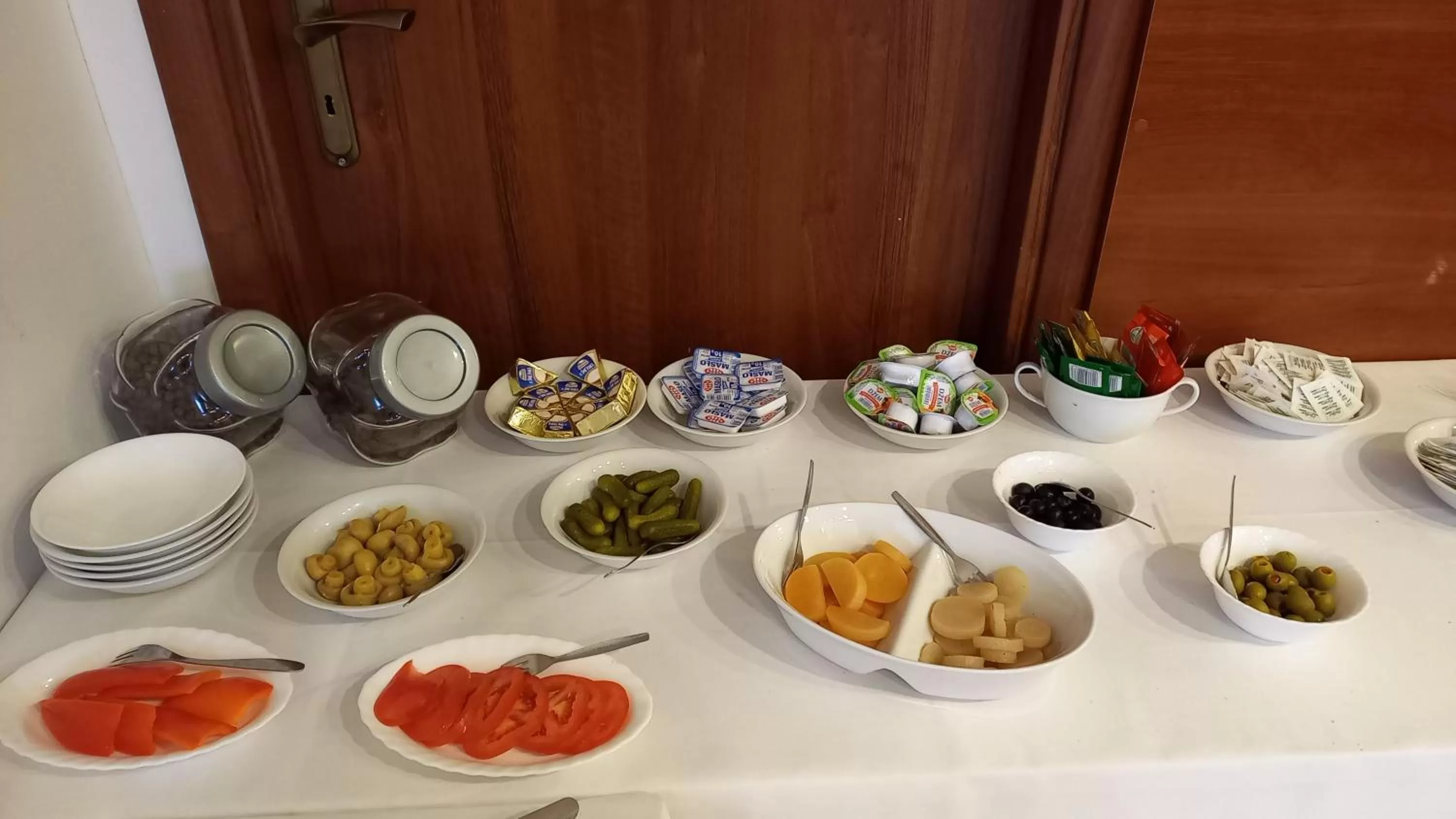 Buffet breakfast in EndHotel Bielany Wroclawskie