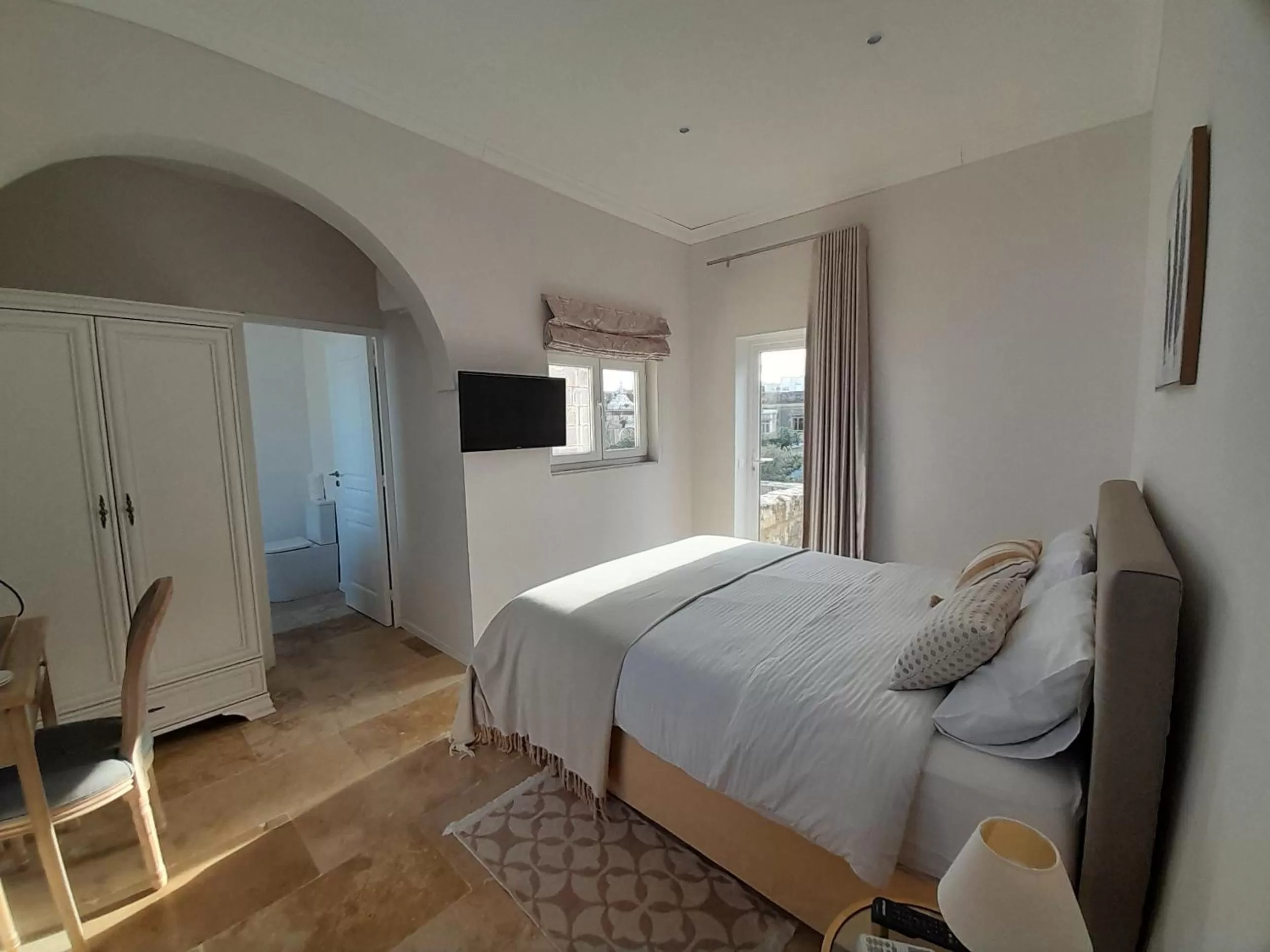 Patio, Bed in Palazzo Pisani Malta Boutique and SPA