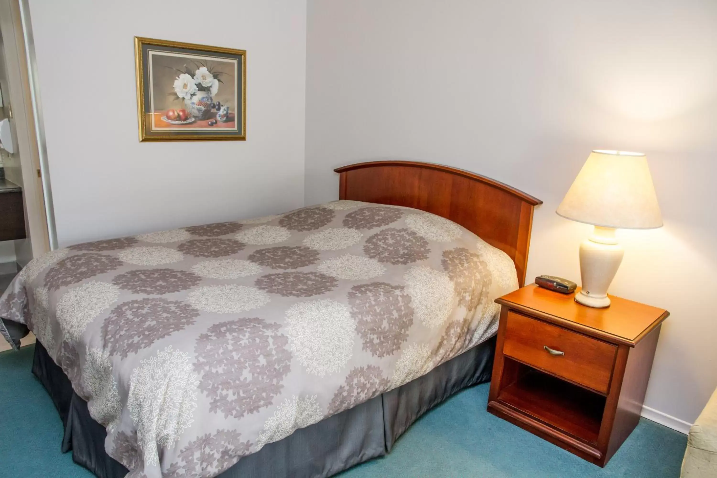 Bedroom, Bed in Rideau Heights Inn