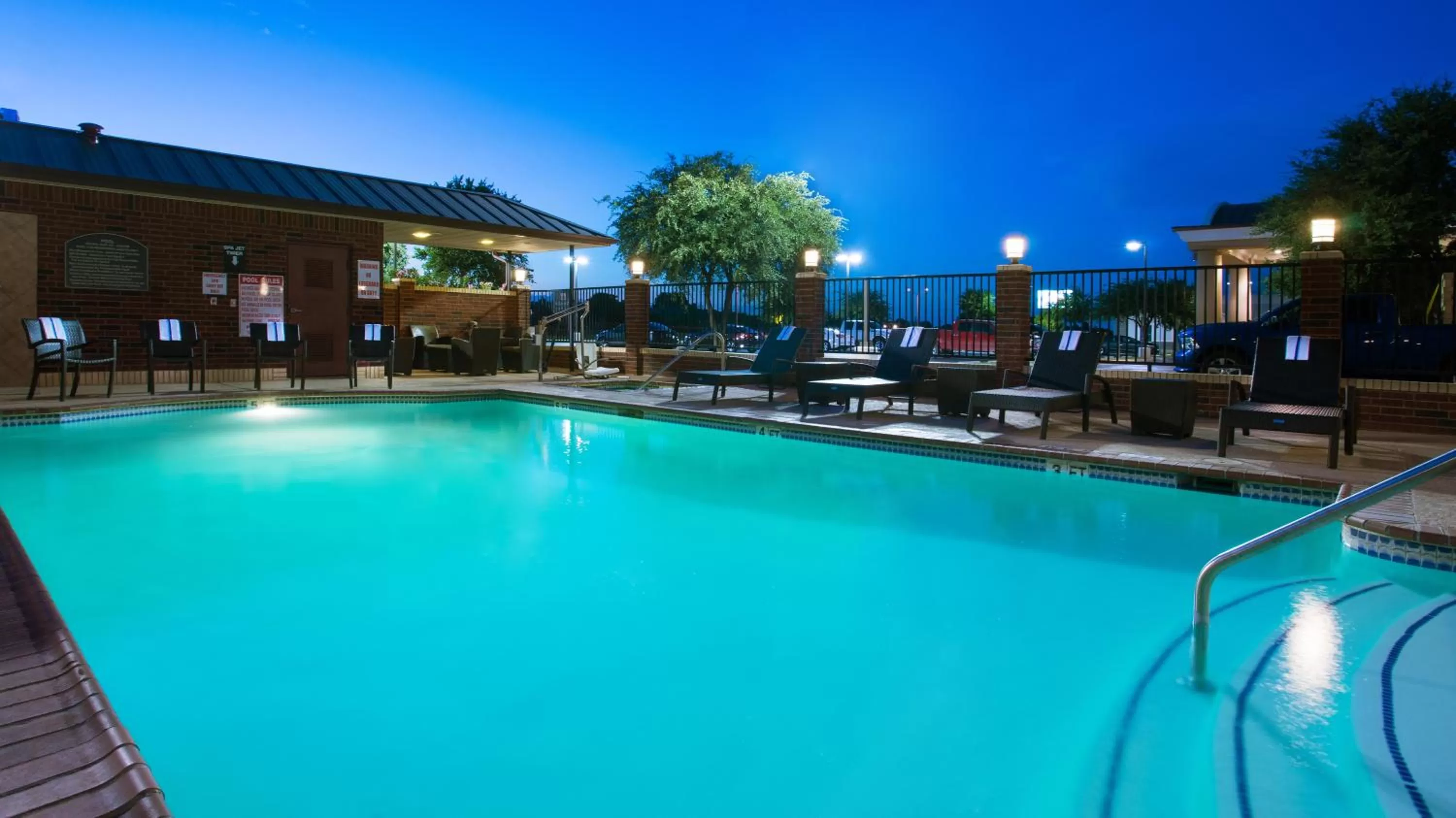 Swimming pool in Holiday Inn Express & Suites Midland Loop 250 by IHG