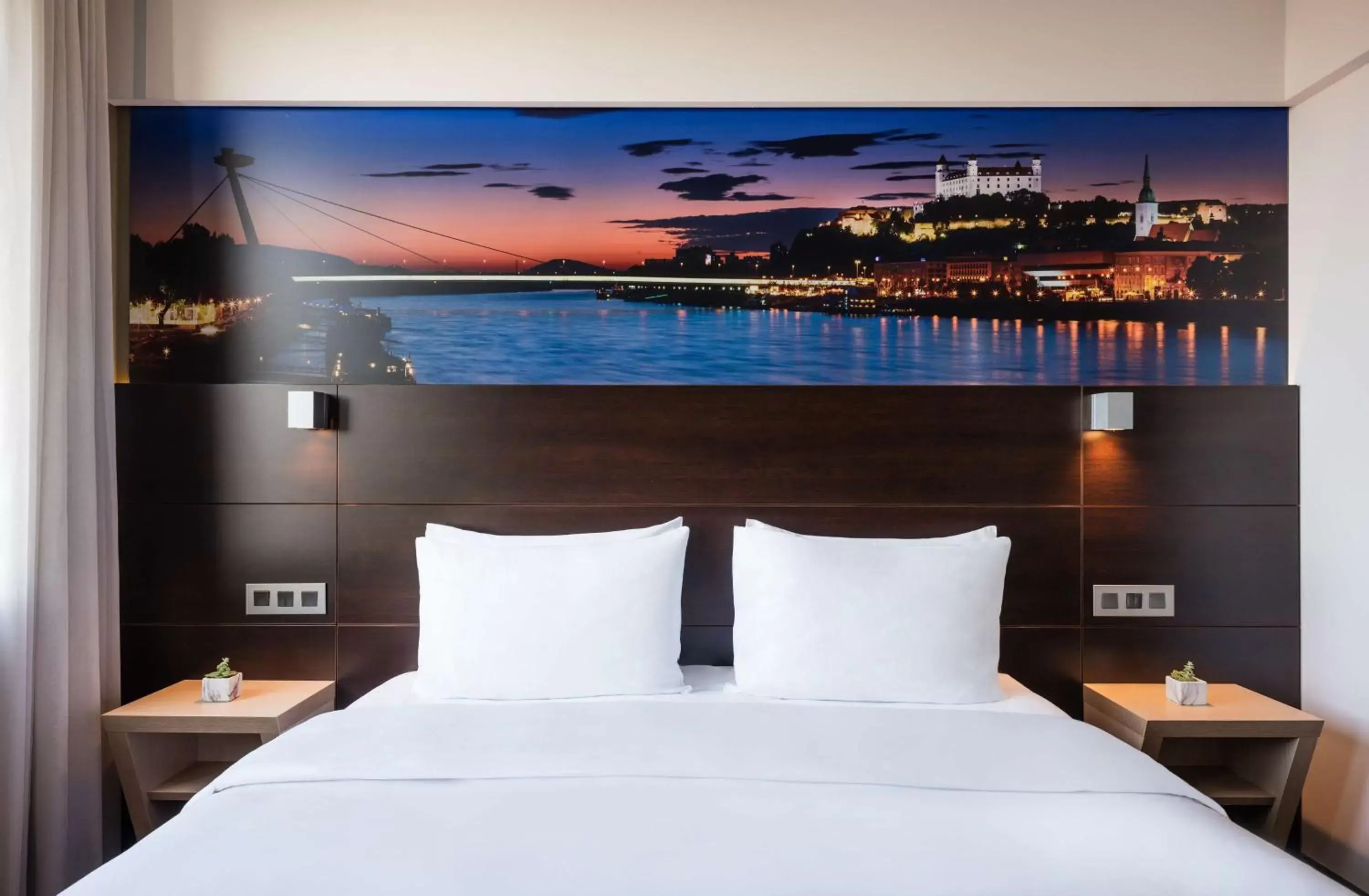 Bedroom, Bed in Lindner Hotel Bratislava, part of JdV by Hyatt