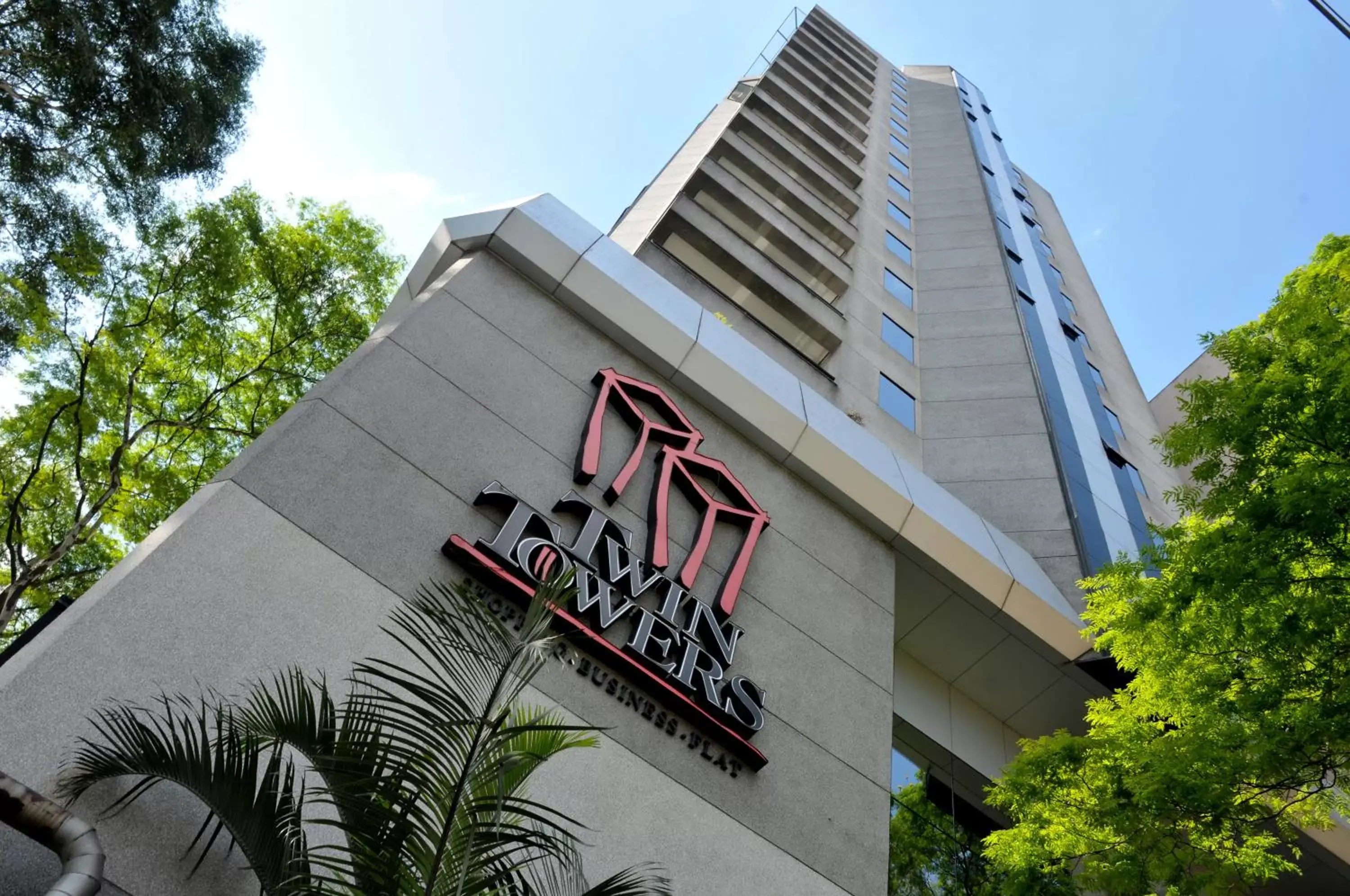 Facade/entrance in Aparthotel Twin Towers Facade/entrance in Aparthotel Twin Towers