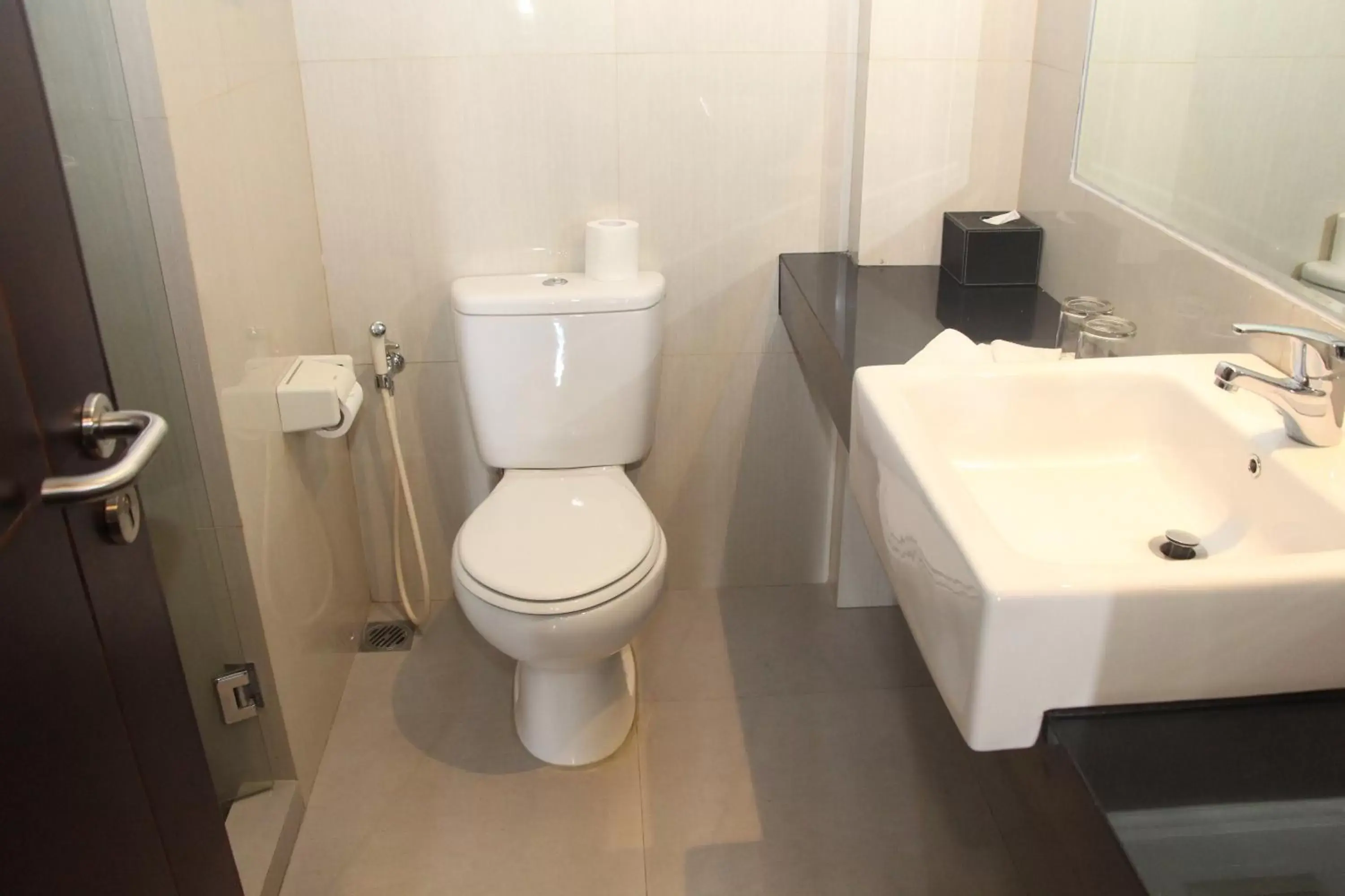 Bathroom in Swiss-Belhotel Borneo Samarinda