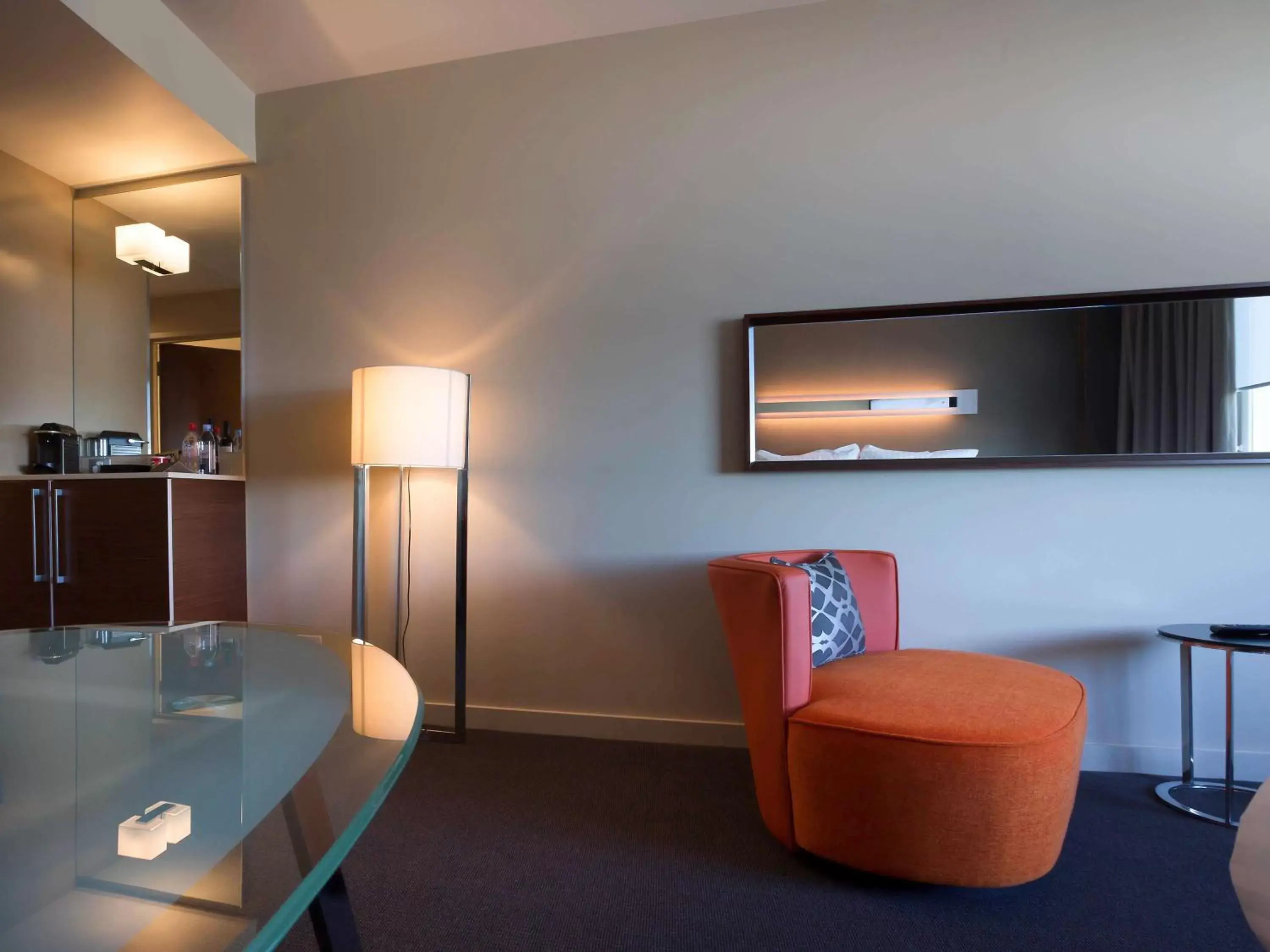 Photo of the whole room, TV/Entertainment Center in Pullman at Sydney Olympic Park Hotel