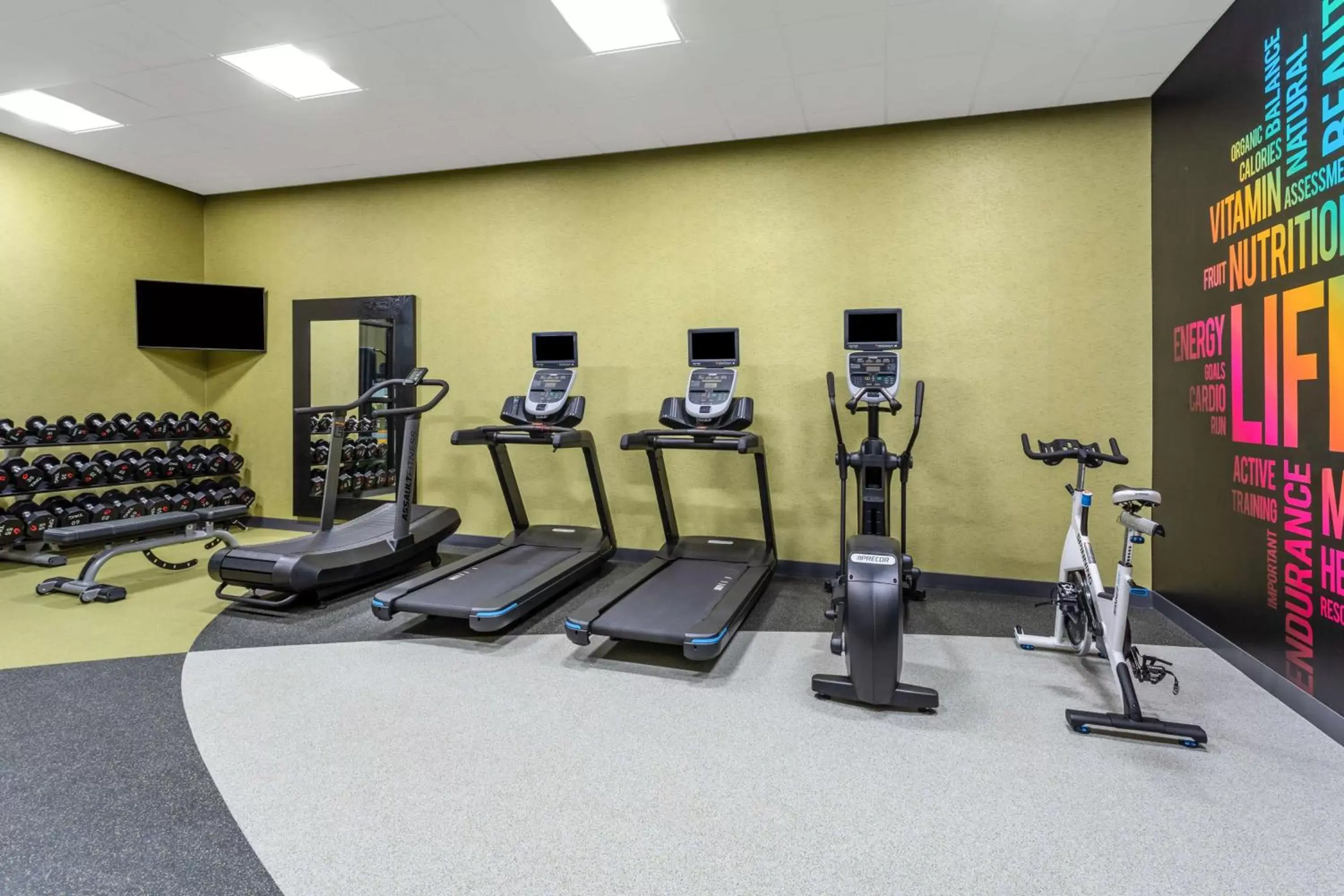 Fitness centre/facilities, Fitness Center/Facilities in Hilton Garden Inn Hays, KS