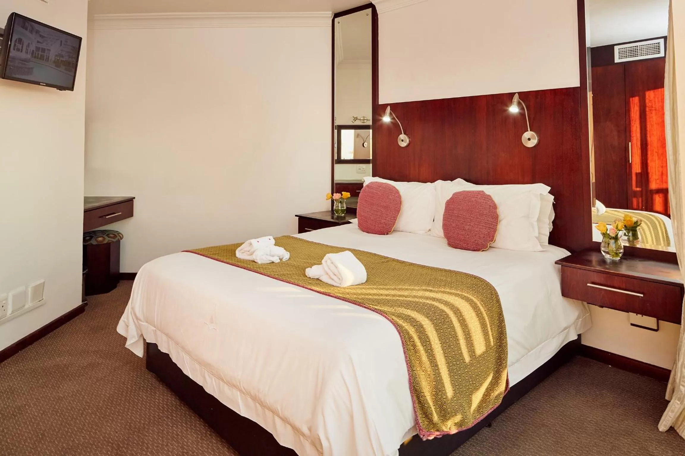 Bed in First Group The Palace All-Suite