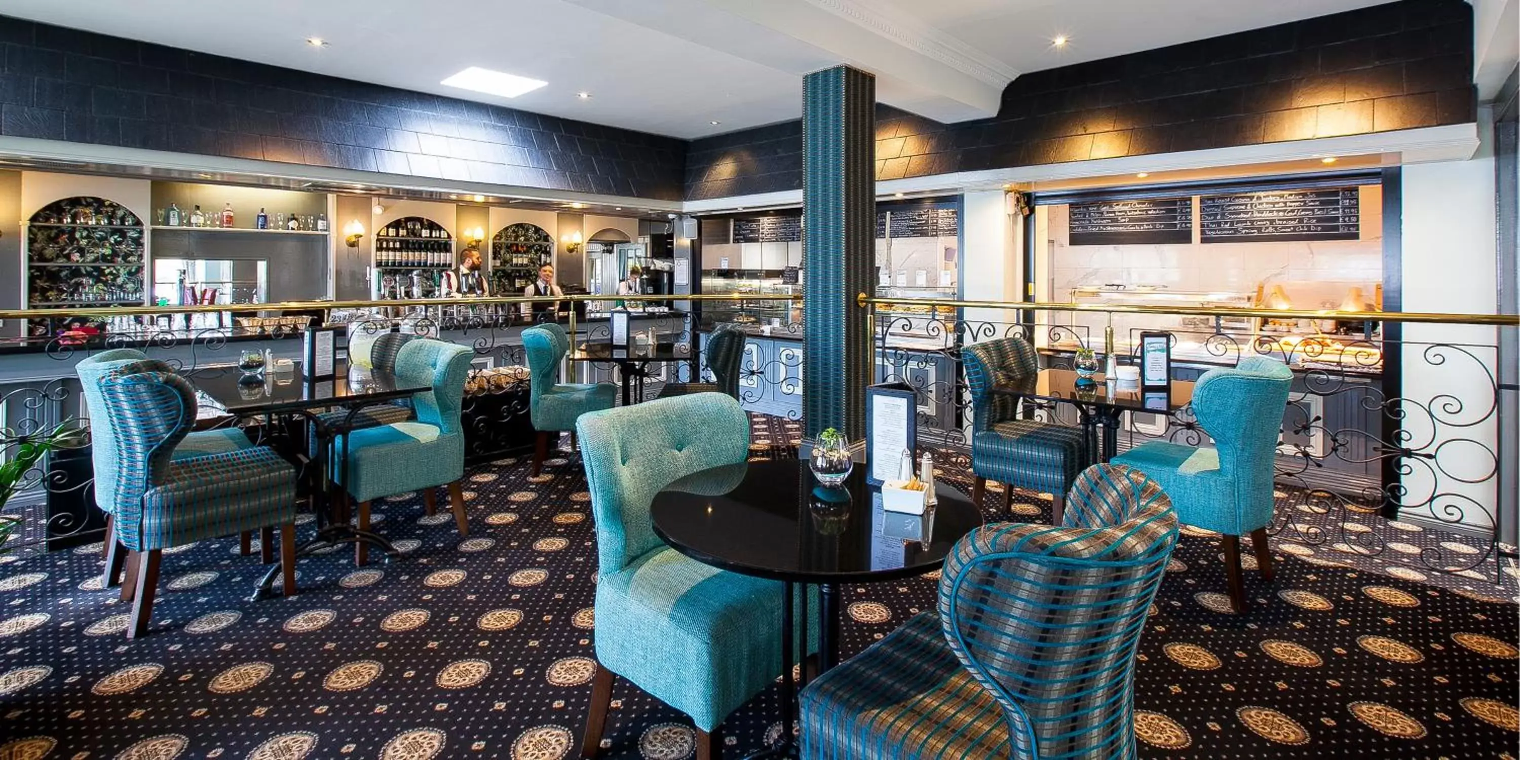 Lounge or bar, Restaurant/Places to Eat in Flannery's Hotel