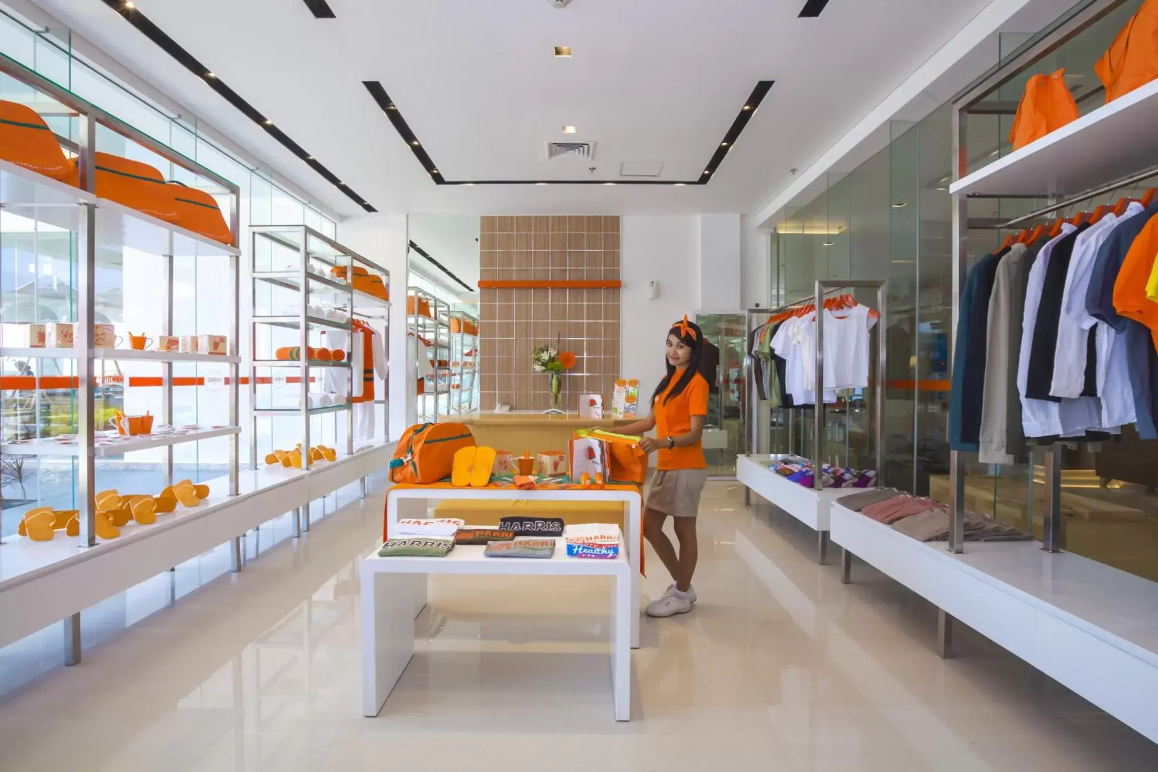 On-site shops in HARRIS Hotel and Conventions Denpasar Bali