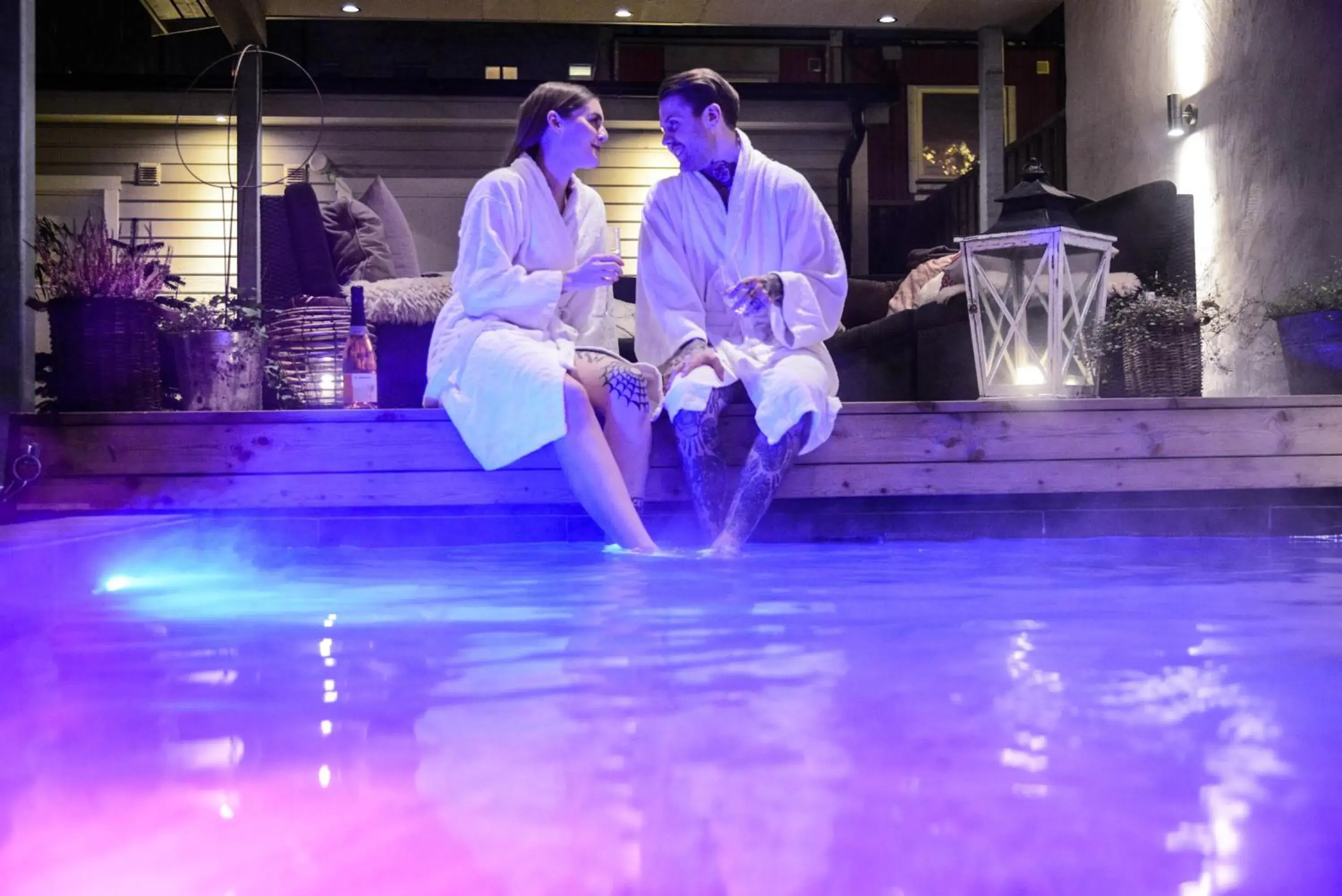 Hot Spring Bath, Swimming Pool in Hotel Continental Relax & Spa