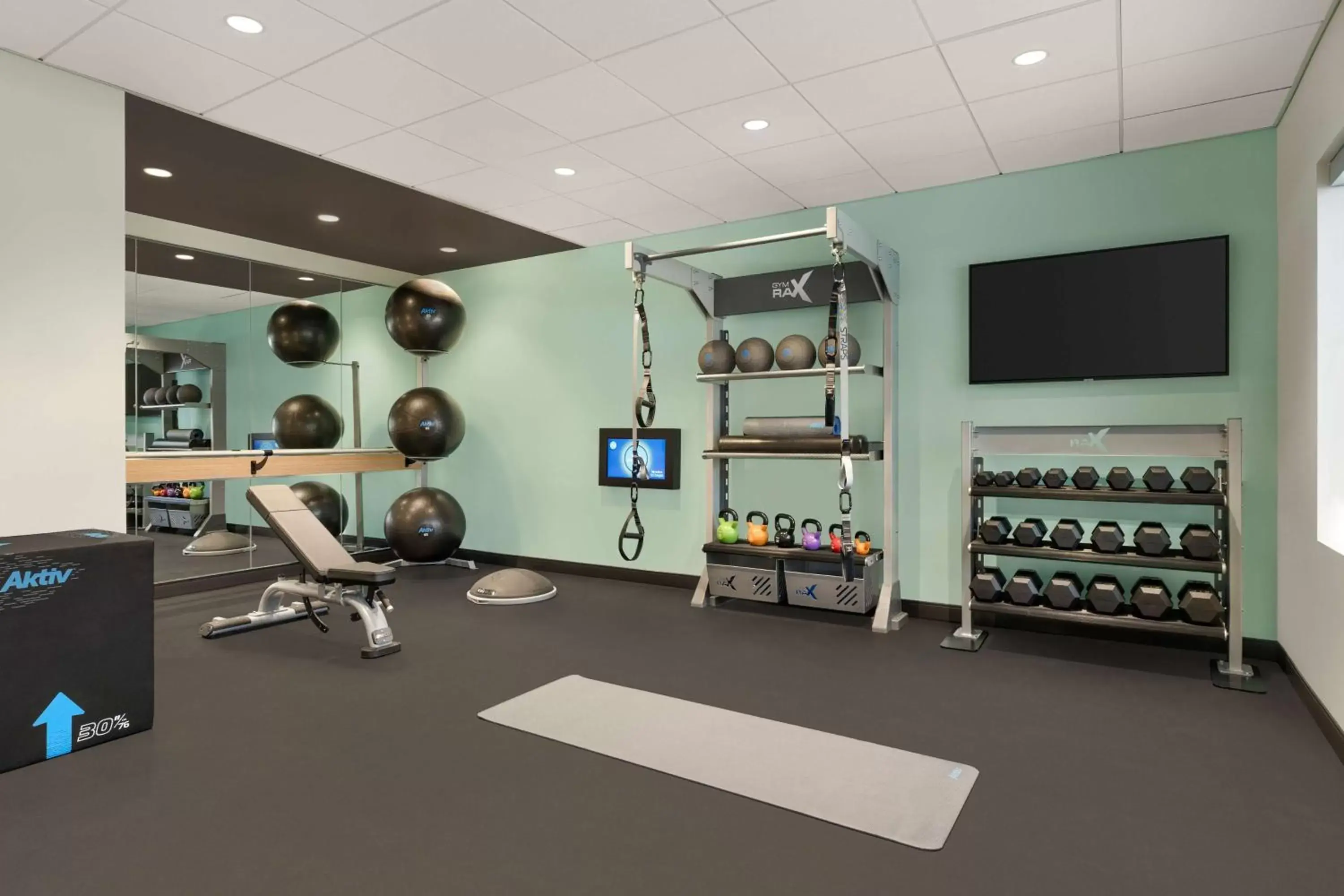 Fitness centre/facilities, Fitness Center/Facilities in Tru By Hilton Albany Airport, Ny