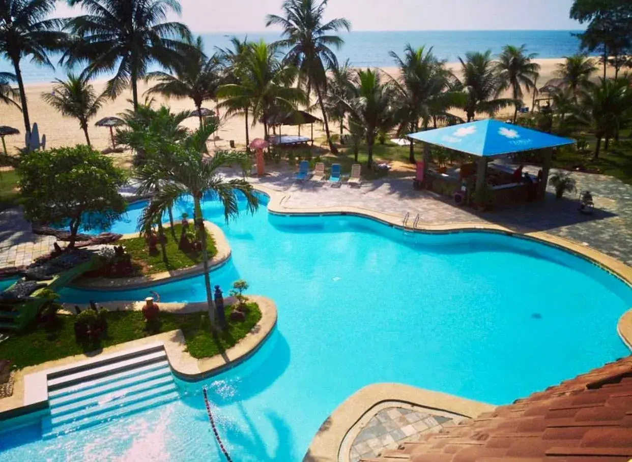 Pool View in Primula Beach Hotel