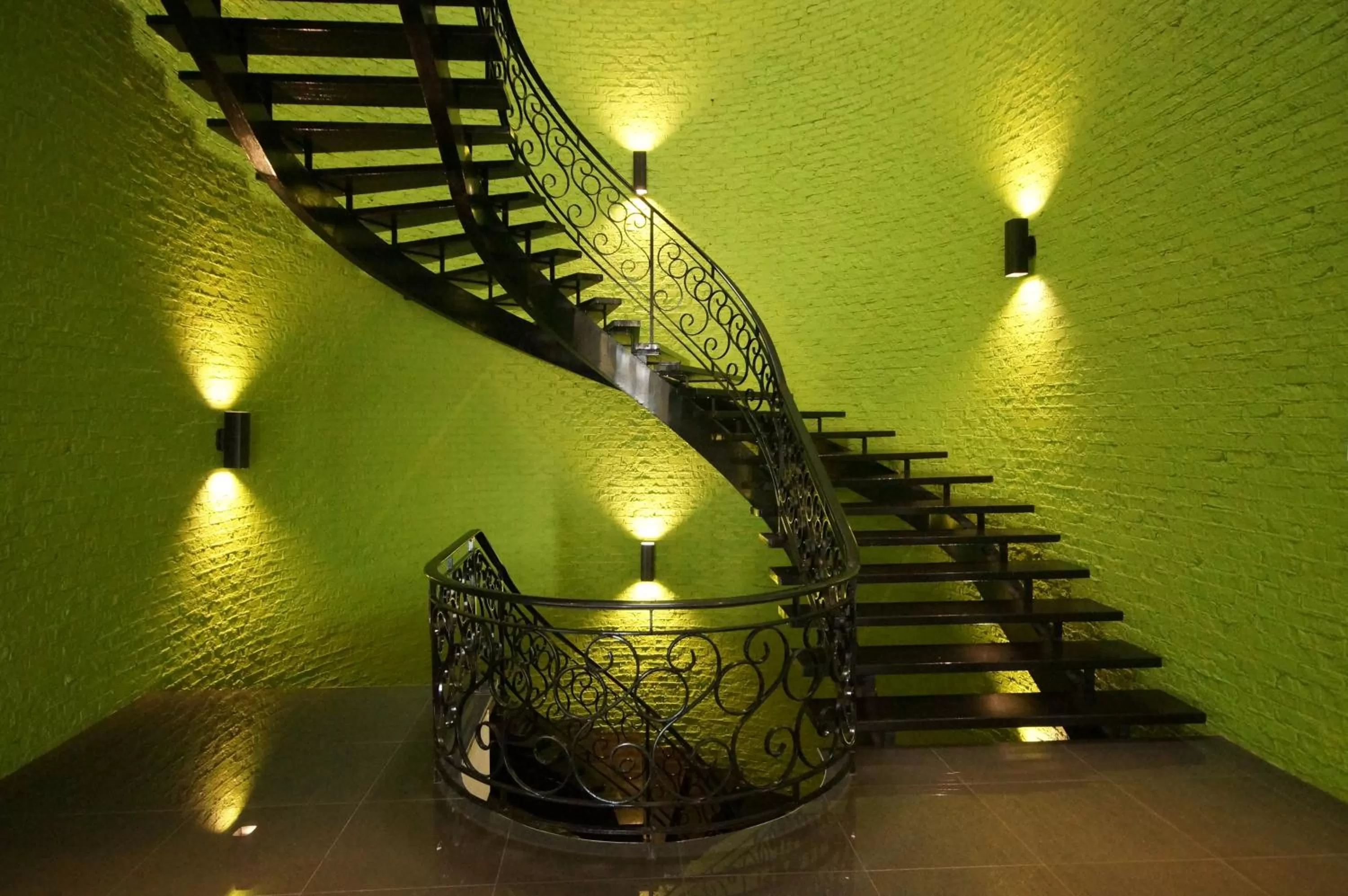 Decorative detail in Days Inn by Wyndham Montreal Airport Conference Centre