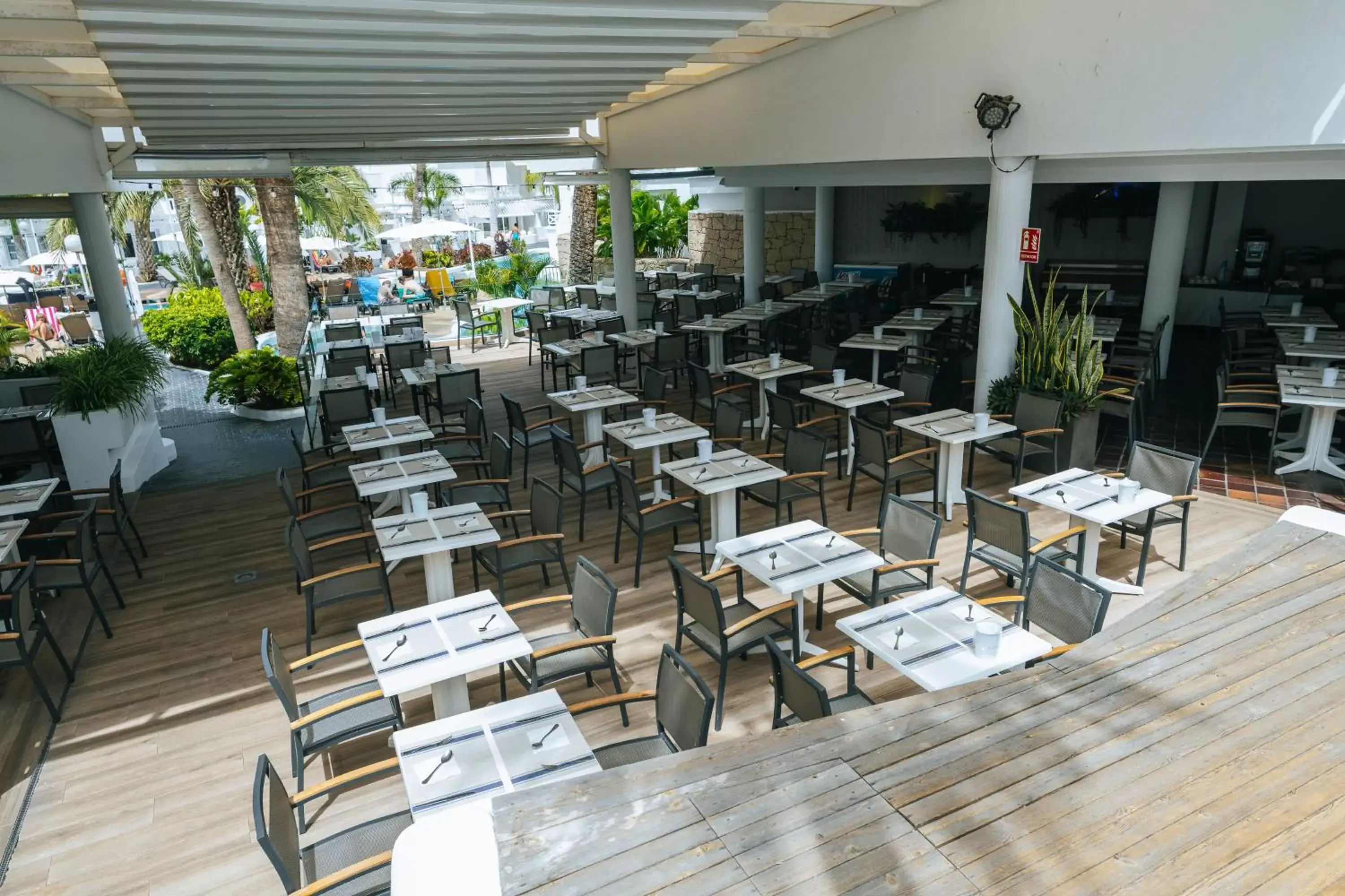 Balcony/Terrace, Restaurant/Places to Eat in Lagos de Fañabé Beach Resort