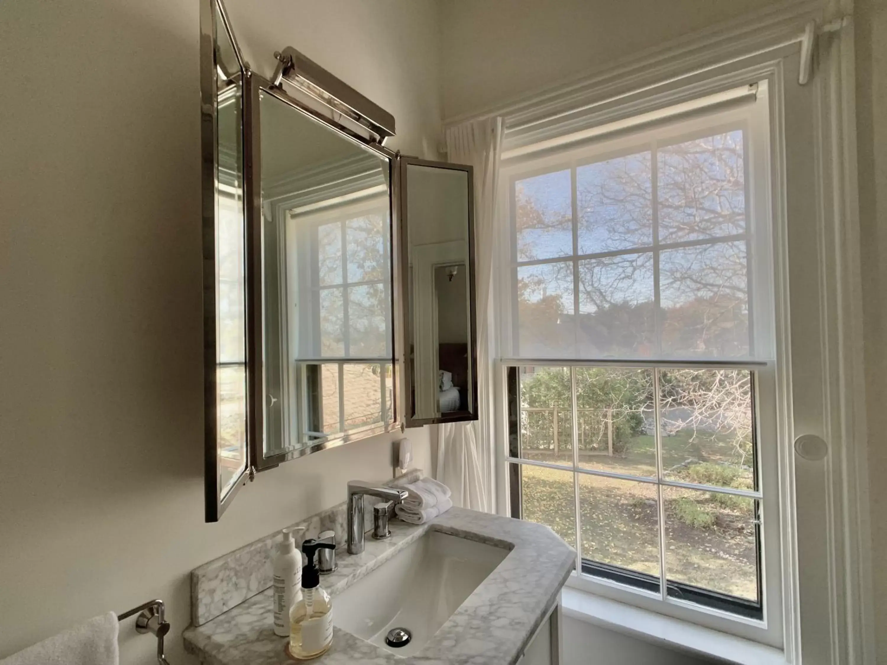 Bathroom in Woodbourne Inn