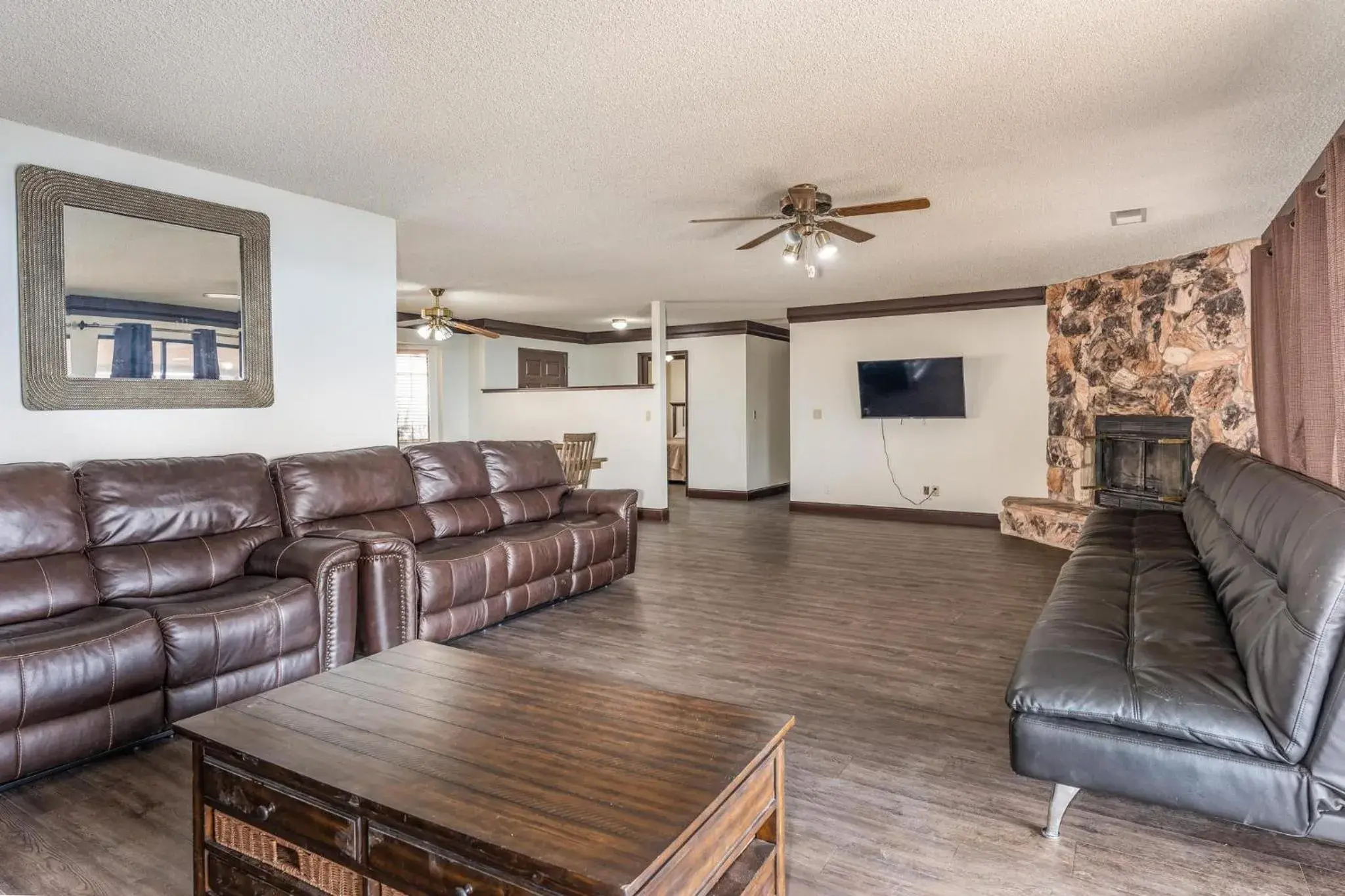 Seating Area in Mountain Trail Lodge and Vacation Rentals