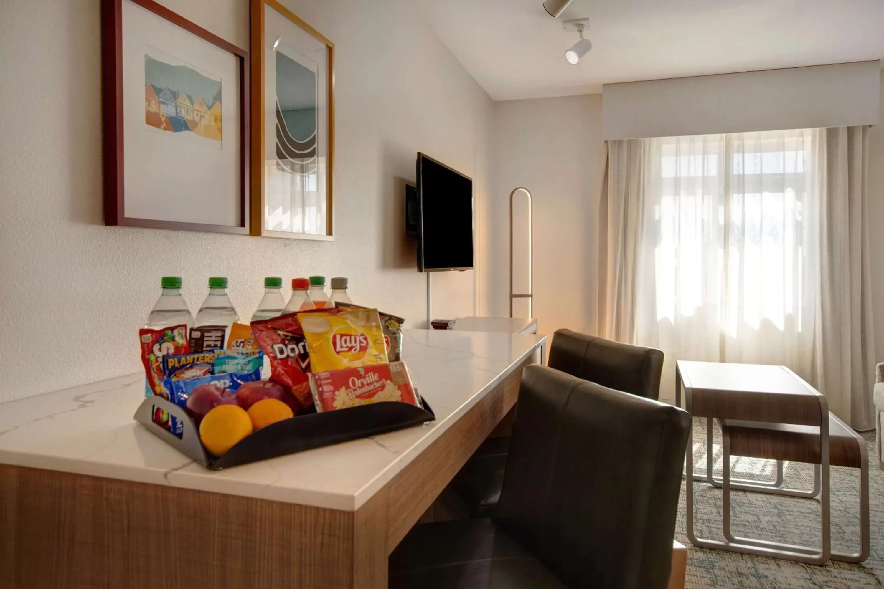 Bedroom, Seating Area in Homewood Suites by Hilton San Francisco Airport North California