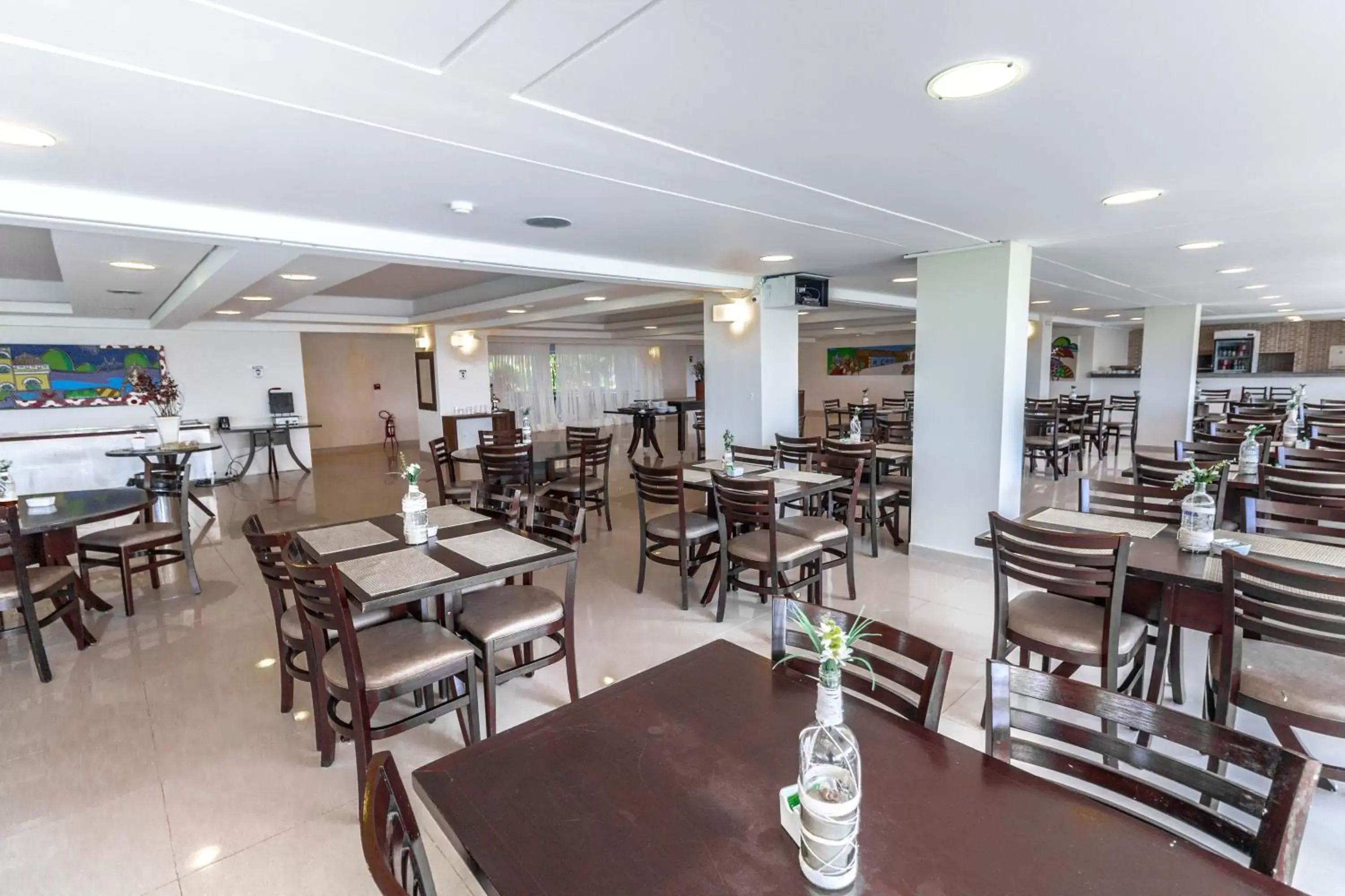 Restaurant/Places to Eat in Hotel Porto Sol Beach