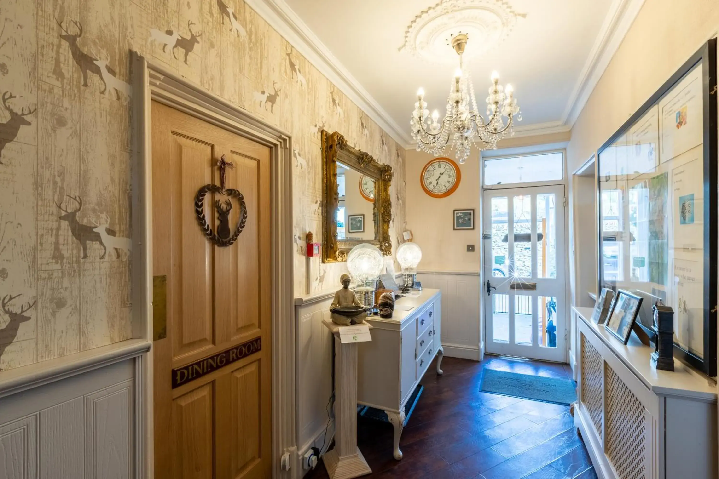 Lobby or reception in Holly Lodge Guest House with FREE off site health club Lobby or reception in Holly Lodge Guest House with FREE off site health club