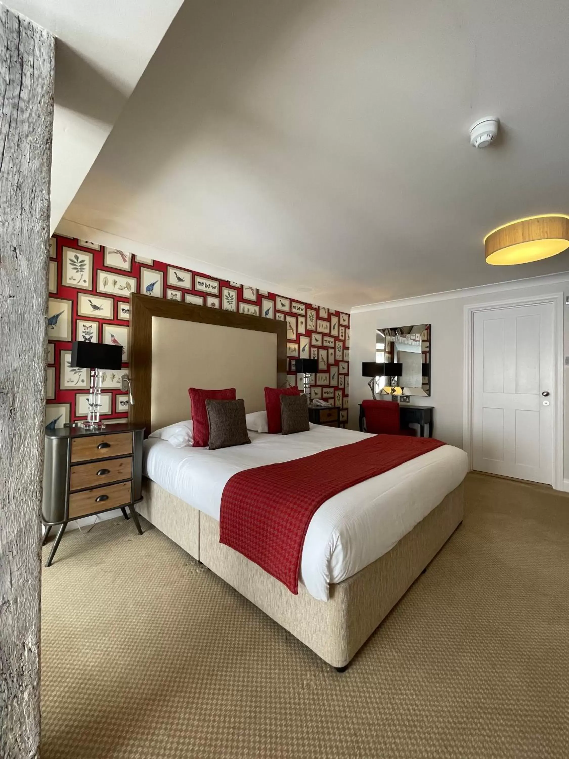 Bed in Park Farm Hotel