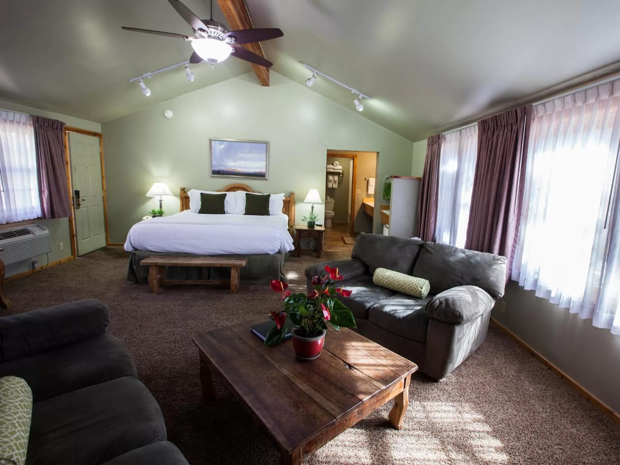 Day in Flanigan`s Resort and Spa