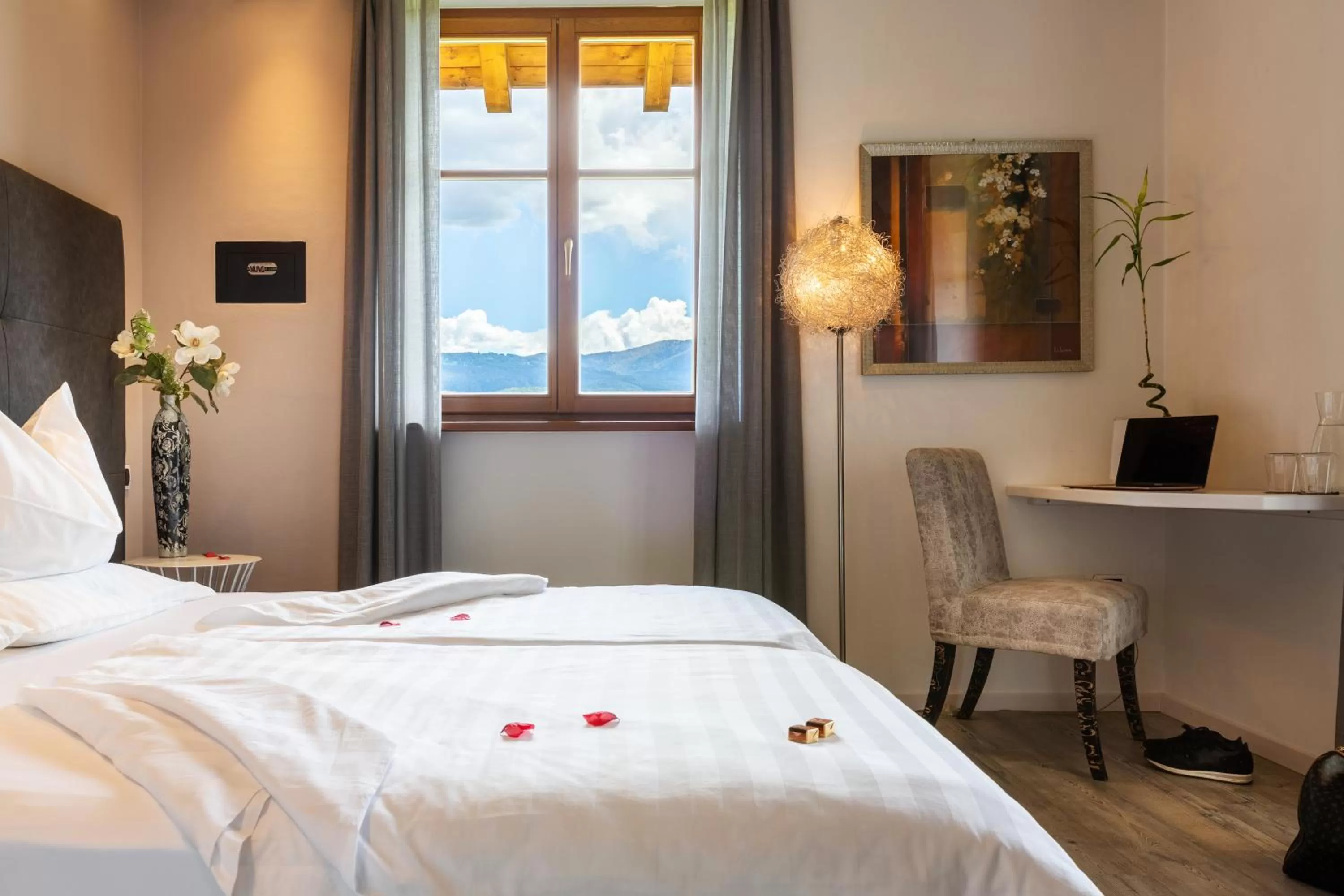 Bed in Relais Villa Quercia