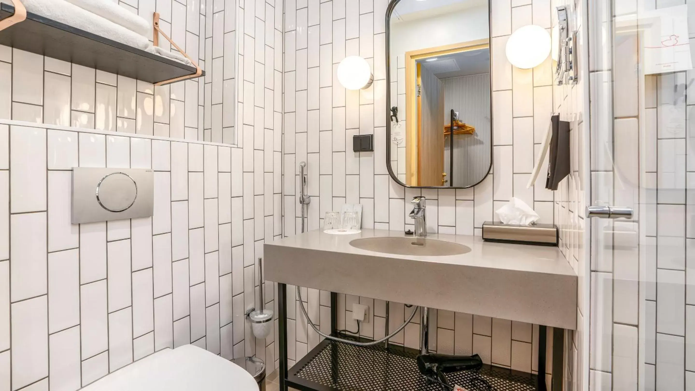 Shower, Bathroom in Original Sokos Hotel Wiklund