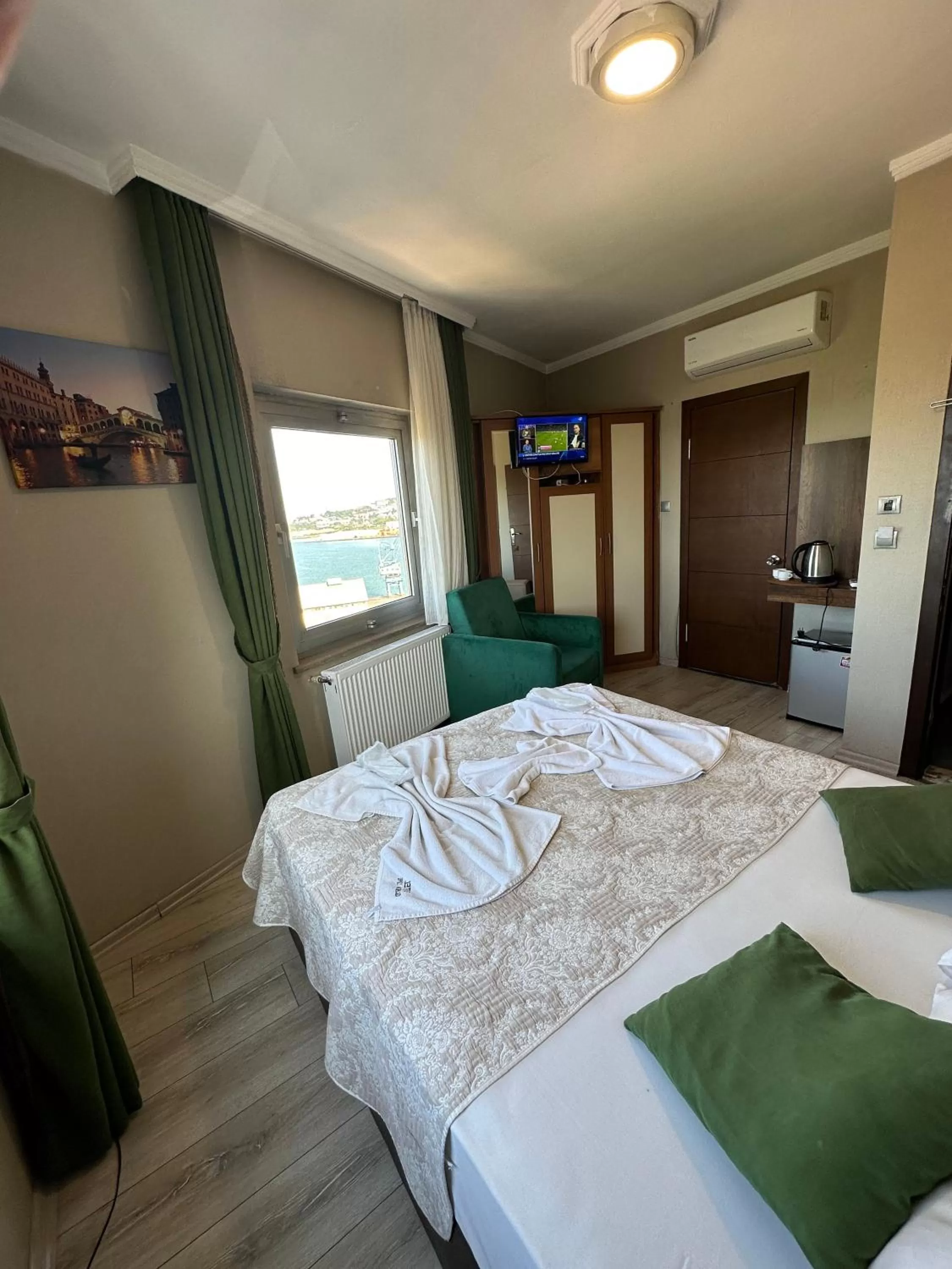 Photo of the whole room, Bed in GanitaLife Otel